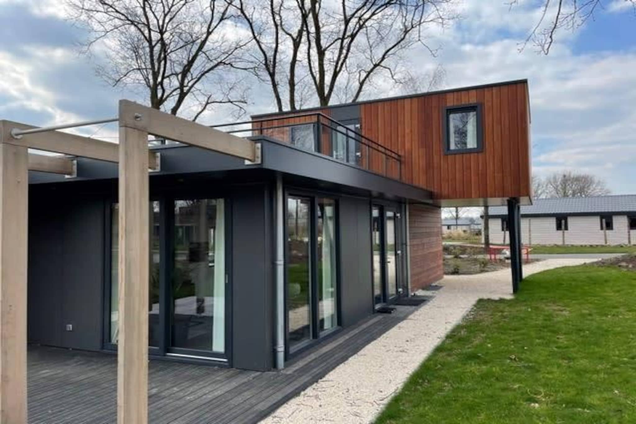 Pavilion l'etage 44 - Niet-getagd