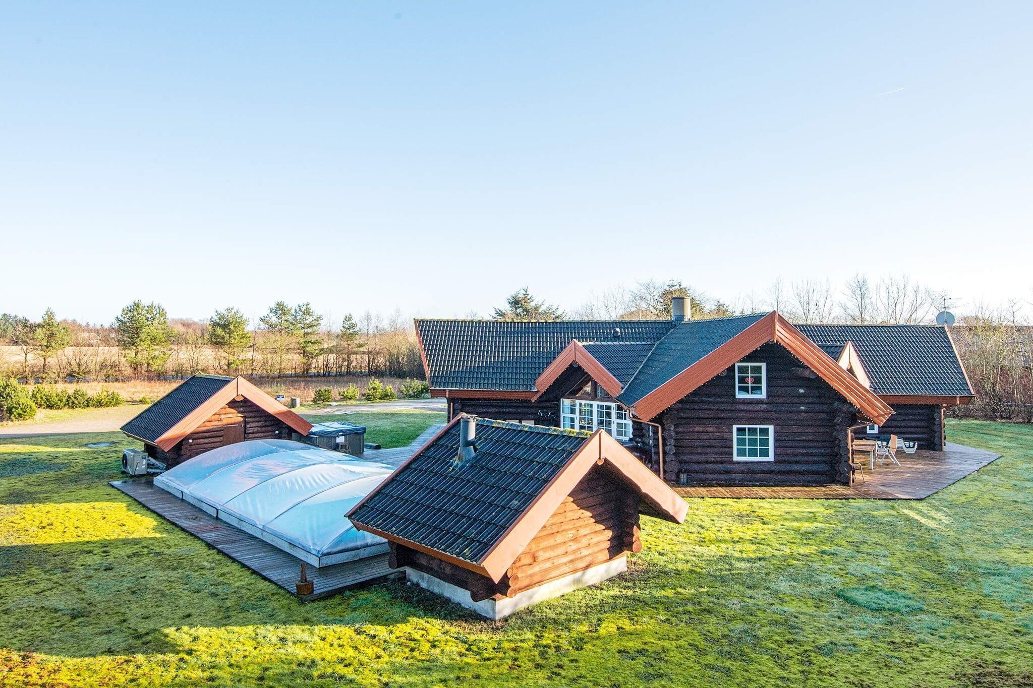 Vakantiehuis met zwembad in Ansager