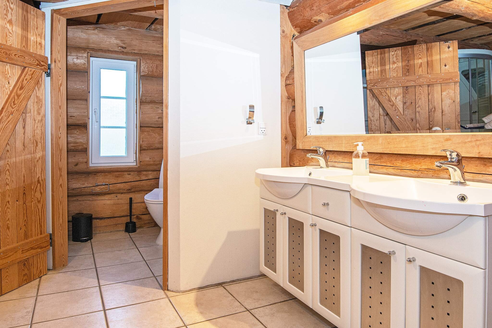 Vakantiehuis met zwembad in Ansager - Binnen