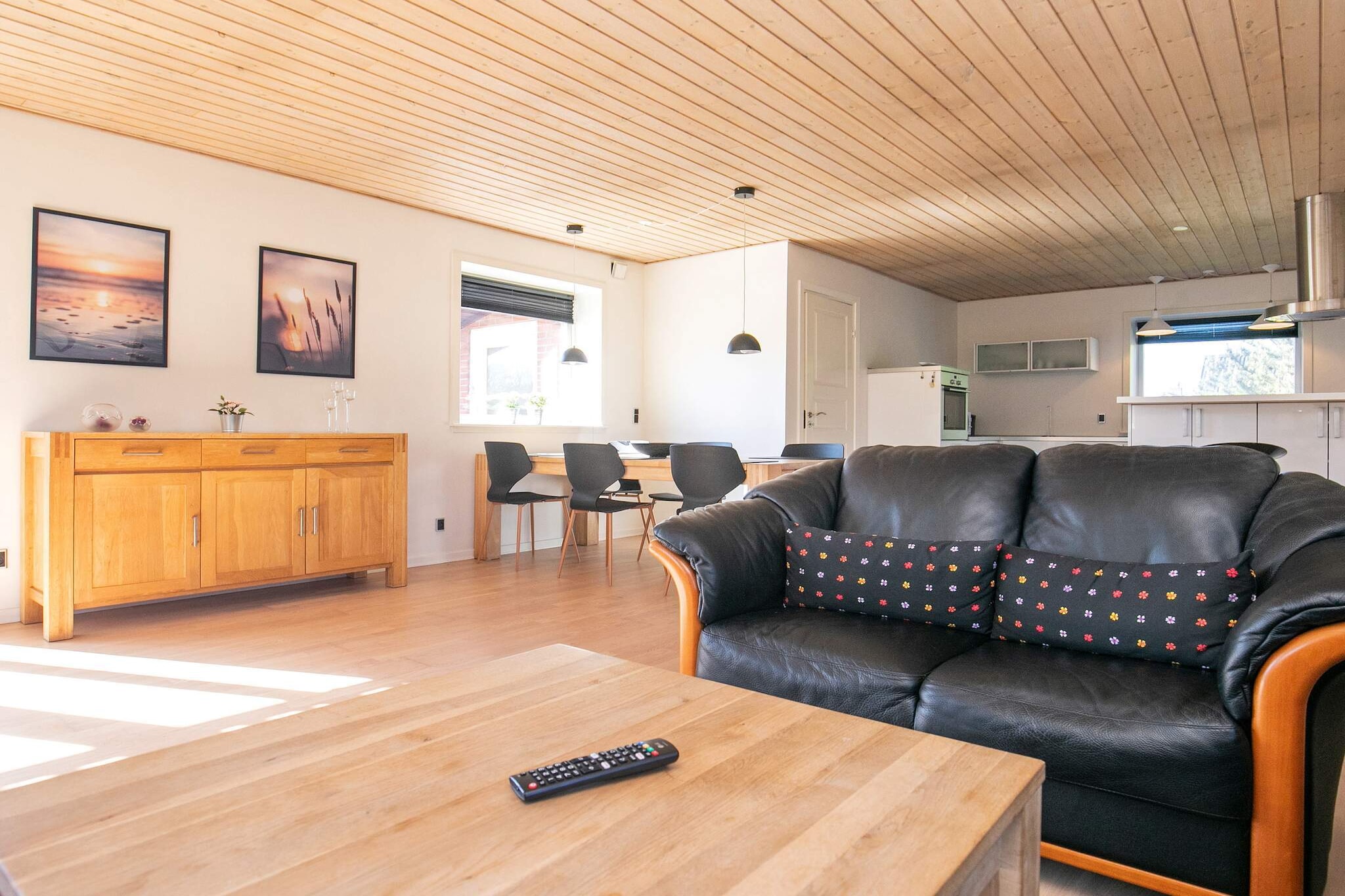 4 person holiday home in Oksbøl - Indoor