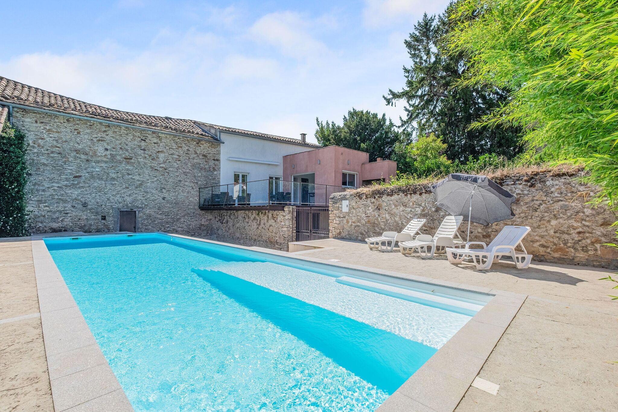 Comfy Holiday Home in Saint-Denis with Private Pool