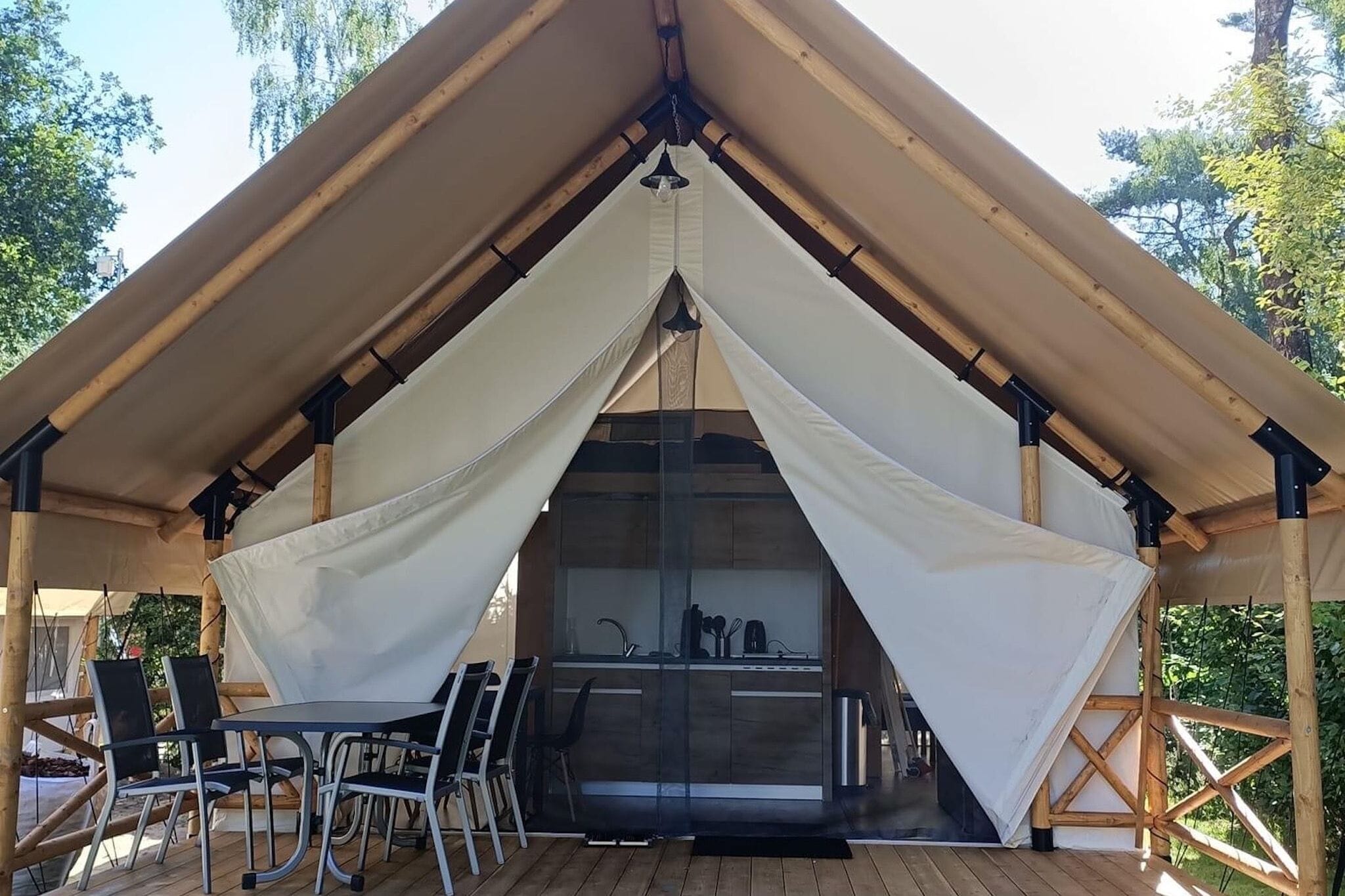 Nice tent lodge with veranda, 2 km from Ijhorst