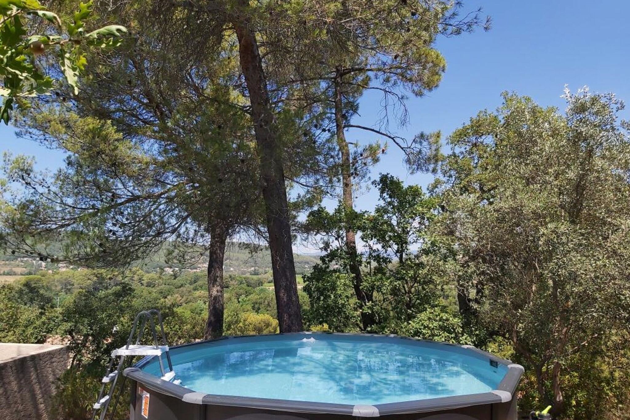Villa Authentique en Provence-Alpes-Côte d'Azur avec jardin privé