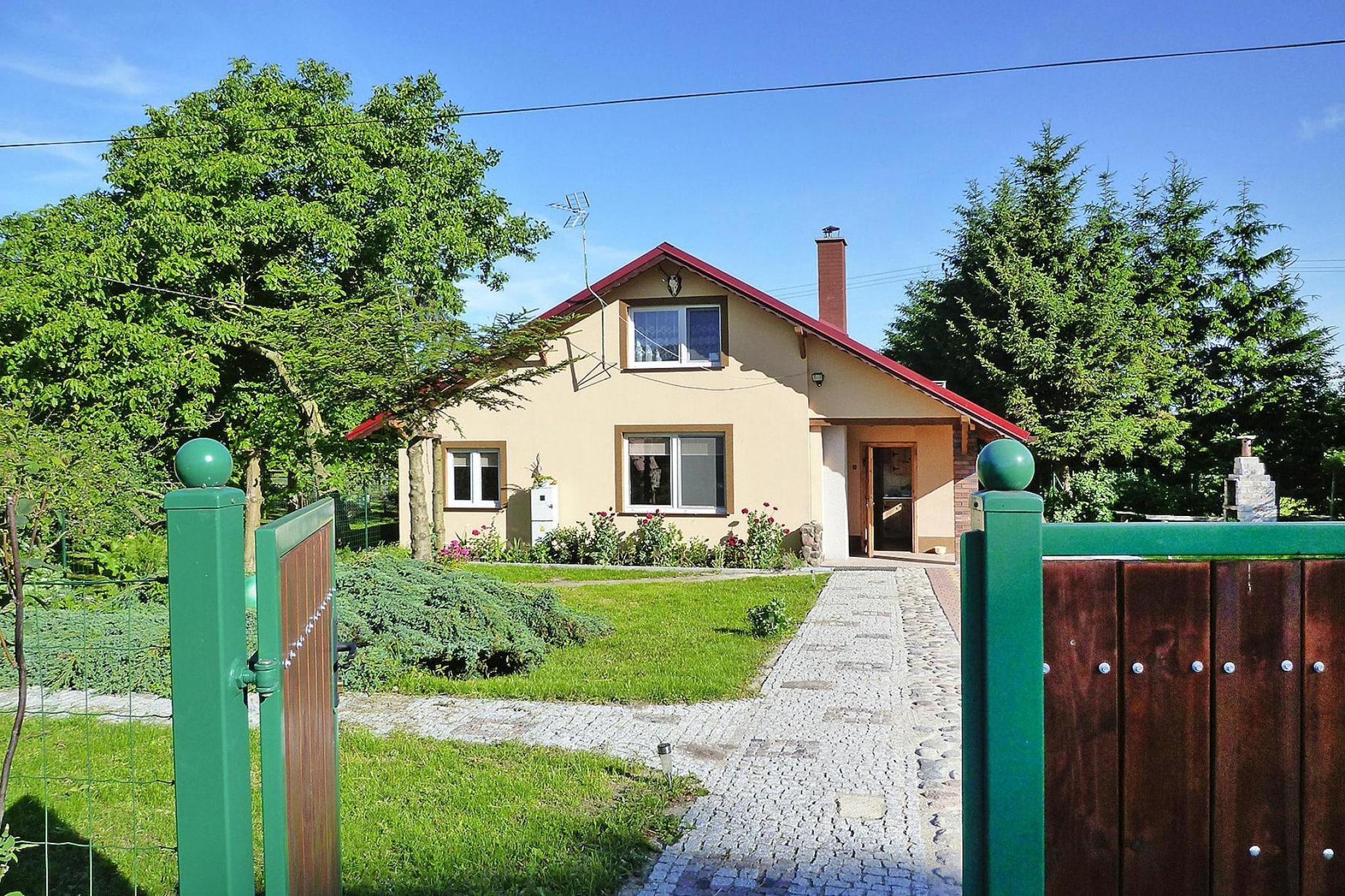 Exterior Summer