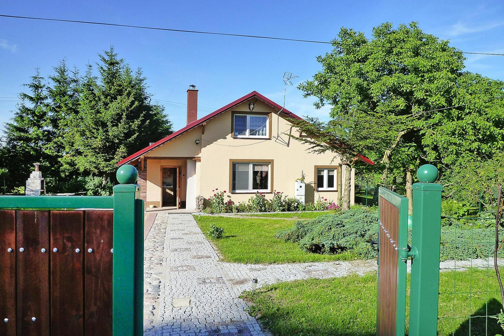 Exterior Summer