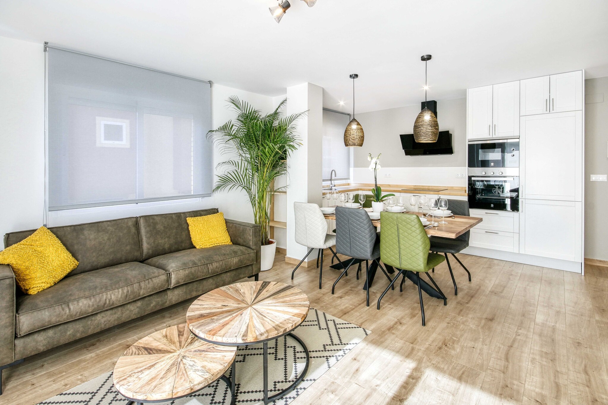 With its fantastic location, elegant décor and sea views, this apartment has all facets for a great holiday. Come and relax in this amazing apartment with your friends or family. The beach by the sea is just 80 m walk from the property and you can spend days relaxing under the sun. Different water sports such as windsurfing, diving and surfing are possible. In addition, you can go hiking, cycling or playing a ball at the nearby golf course in the region. You can enjoy the delicacies from the multiple restaurants nearby. The apartment has a beautiful appearance and a well-equipped open kitchen. The living room has a TV, a dining table and a comfortable seating area. Thanks to the air conditioning, it is pleasantly cool indoors at all times. Murcia Airport is 35 km away from the property.