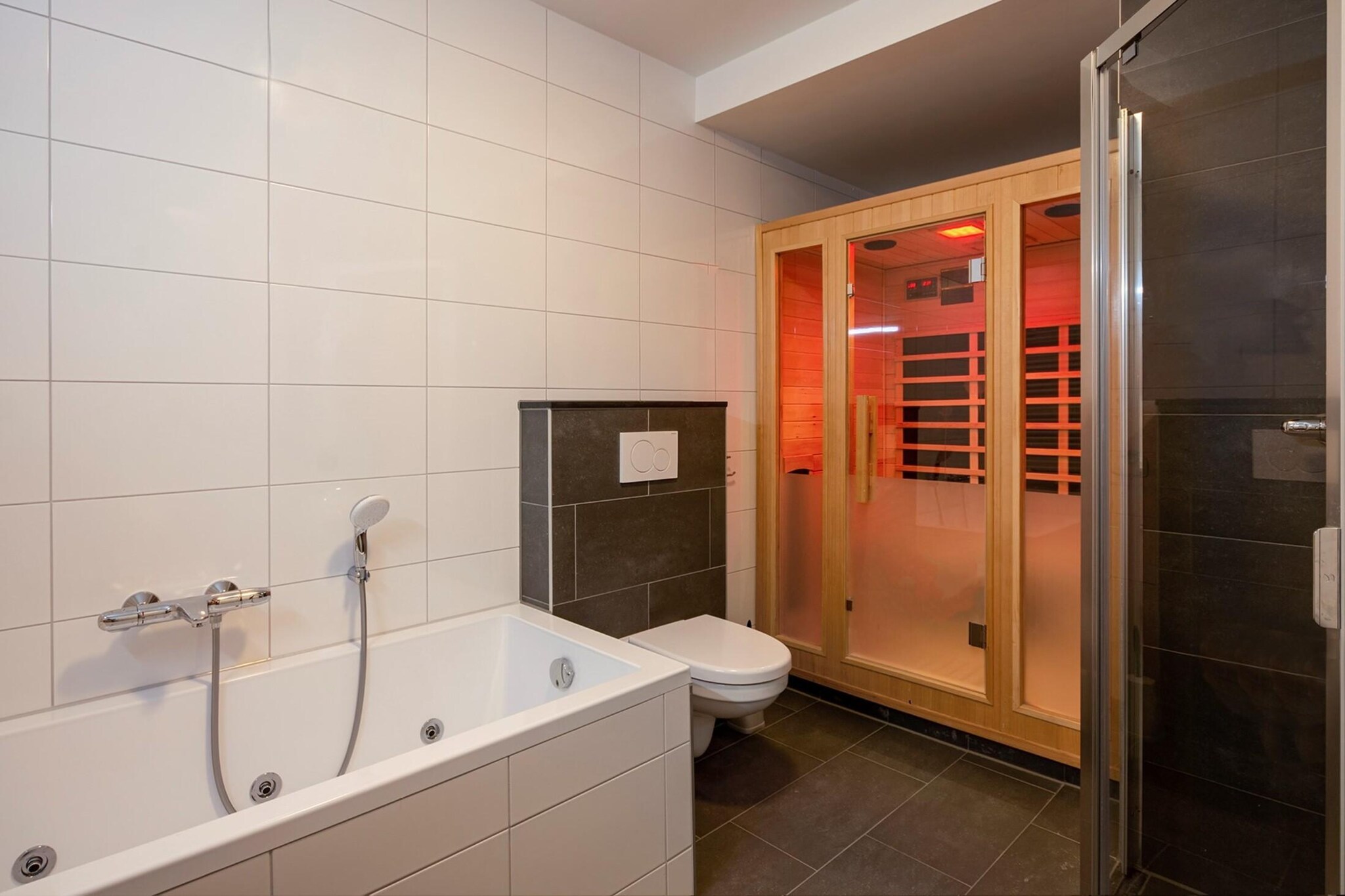 Bungalowpark Schin op Geul 14-Badkamer