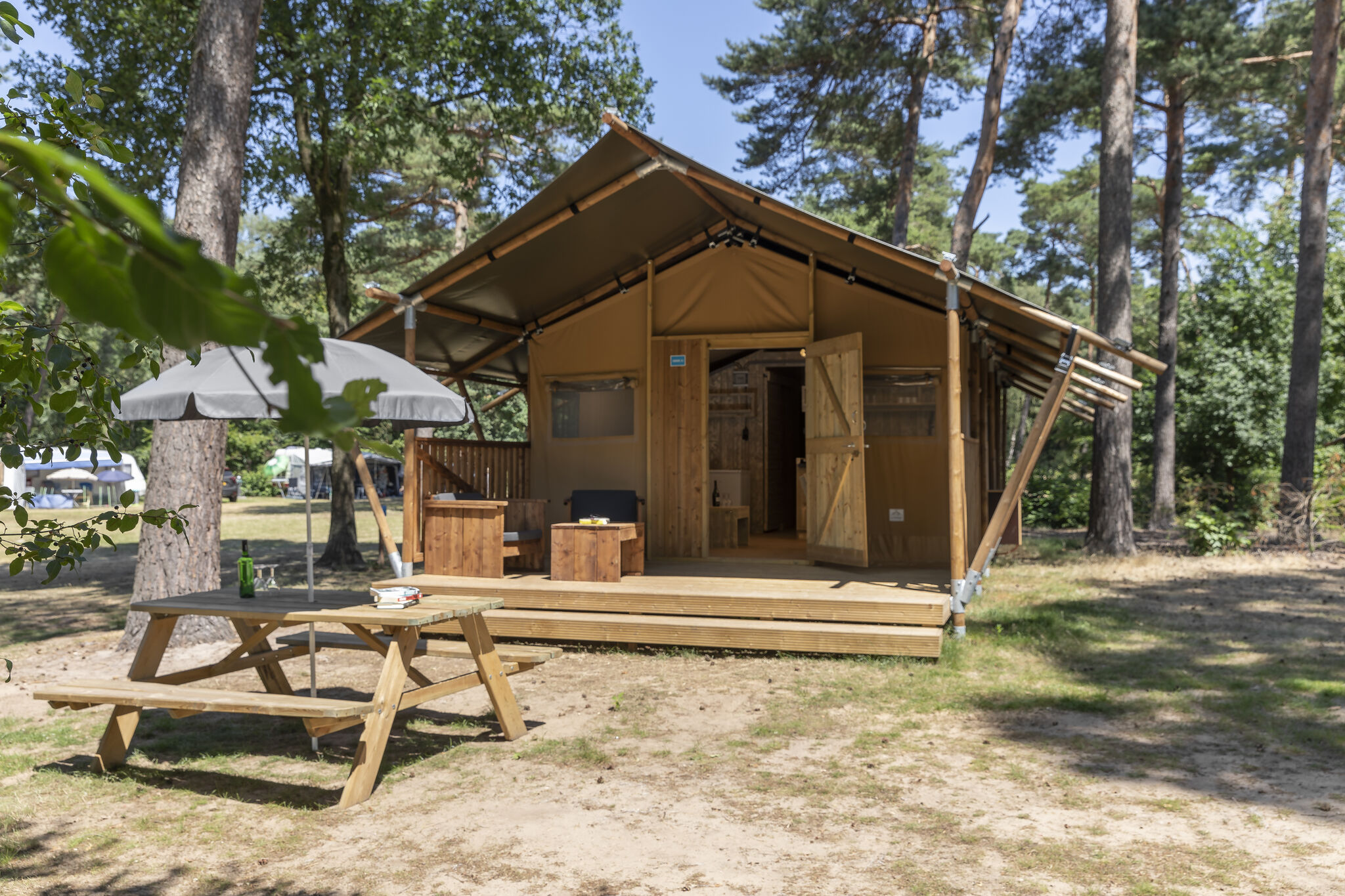 Schönes Safarizelt mit Küche, 8 km. von Helmond