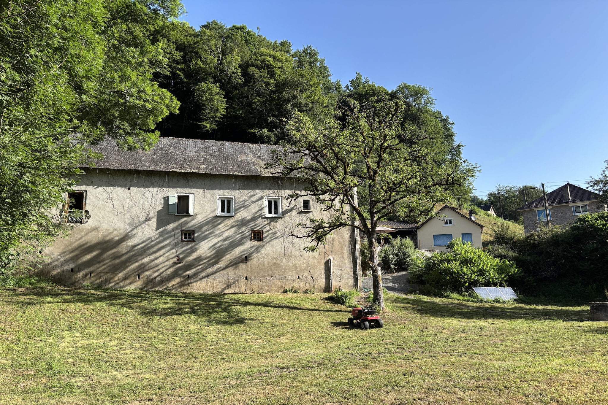Les Rives de Vézère - Tuinen zomer