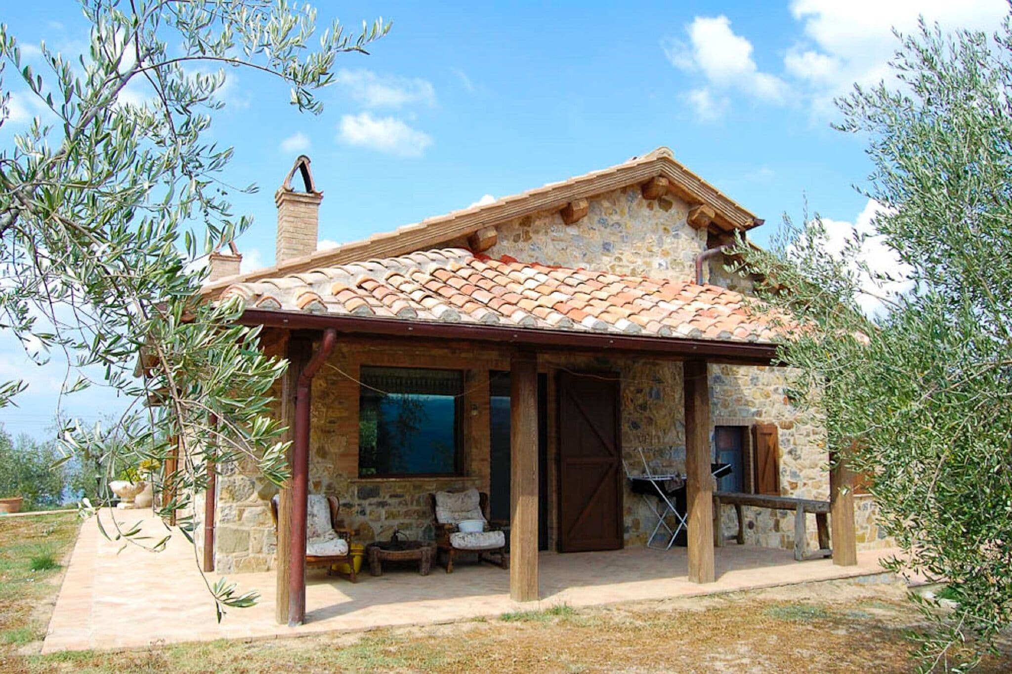 Kalm vakantiehuis in Seggiano met een sauna