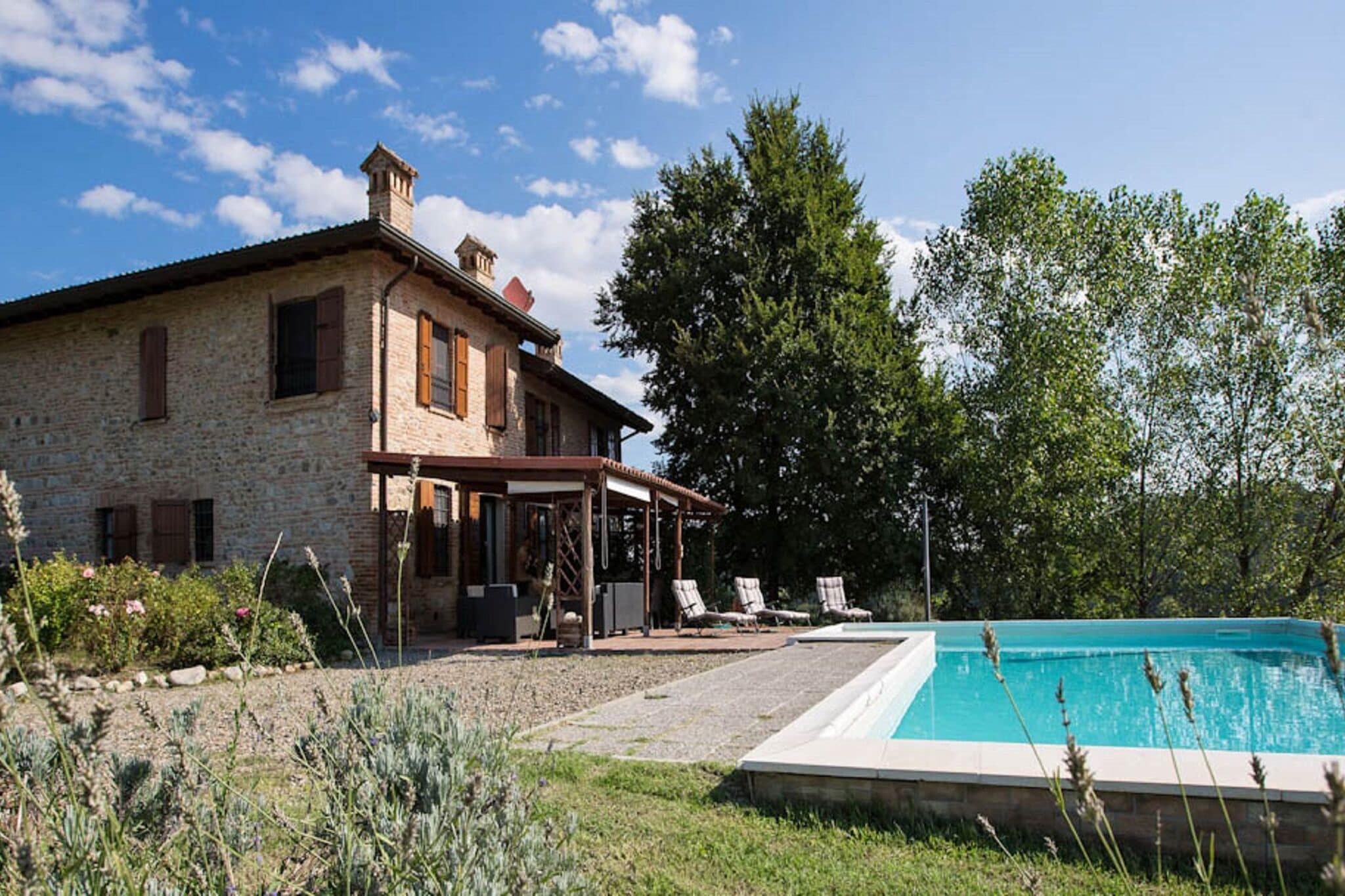 Sonniges Ferienhaus in Salsomaggiore Terme mit Pool