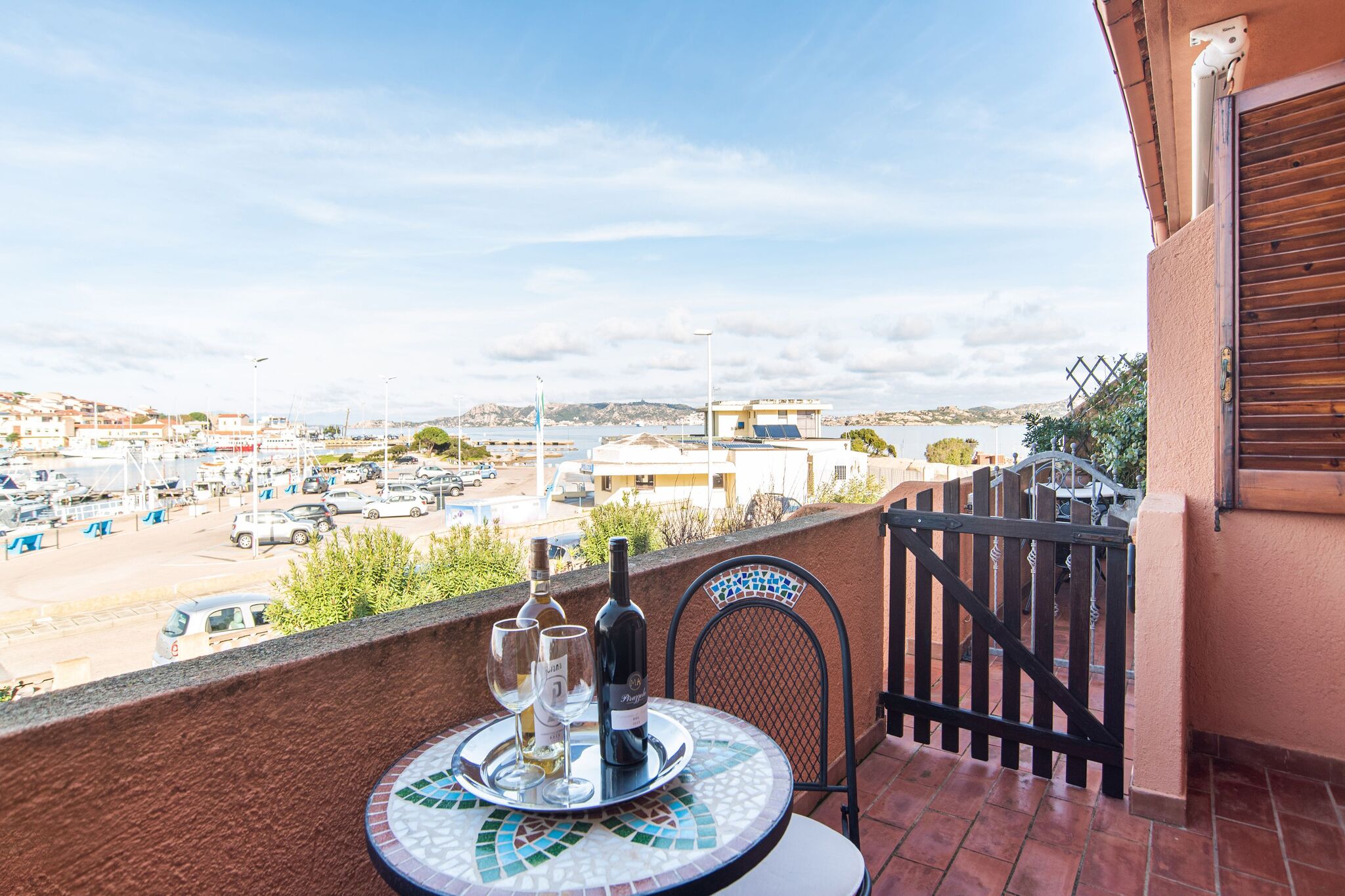 Seafront apartment in Sardegna with an amazing view, air-conditioned