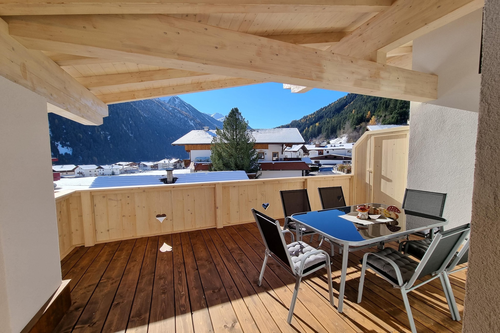 Small apartment house newly built in 2020:
Quiet and idyllic in the district of Milders, surrounded by beautiful green meadows, in the midst of the magnificent mountains of the Stubai Alps (1,000 m above sea level).
Your plus: With the Stubai Super Card you get numerous discounts on almost all attractions in the Stubaital and free use of the mountain railways, swimming pools and public transport.
Nature lovers and summiteers love the Stubaital anyway and if you want something out of the ordinary, you can take part in a yoga course on the Top of Tirol. Look forward to a varied holiday.
Highlights :
Stubai SuperCard
Activities nearby: The valley stretches 35 kilometers into the beautiful mountains of the Stubai Alps with their 80 glaciers and over 100 three-thousanders. Climbing, paragliding, hiking, biking, running, Nordic walking or just relaxing, everyone will find a suitable leisure program in the Stubaital