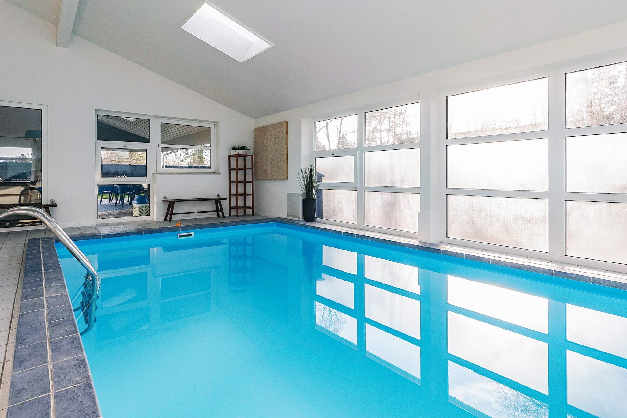 12 Personen Ferienhaus in Væggerløse-By Traum - Schwimmbad