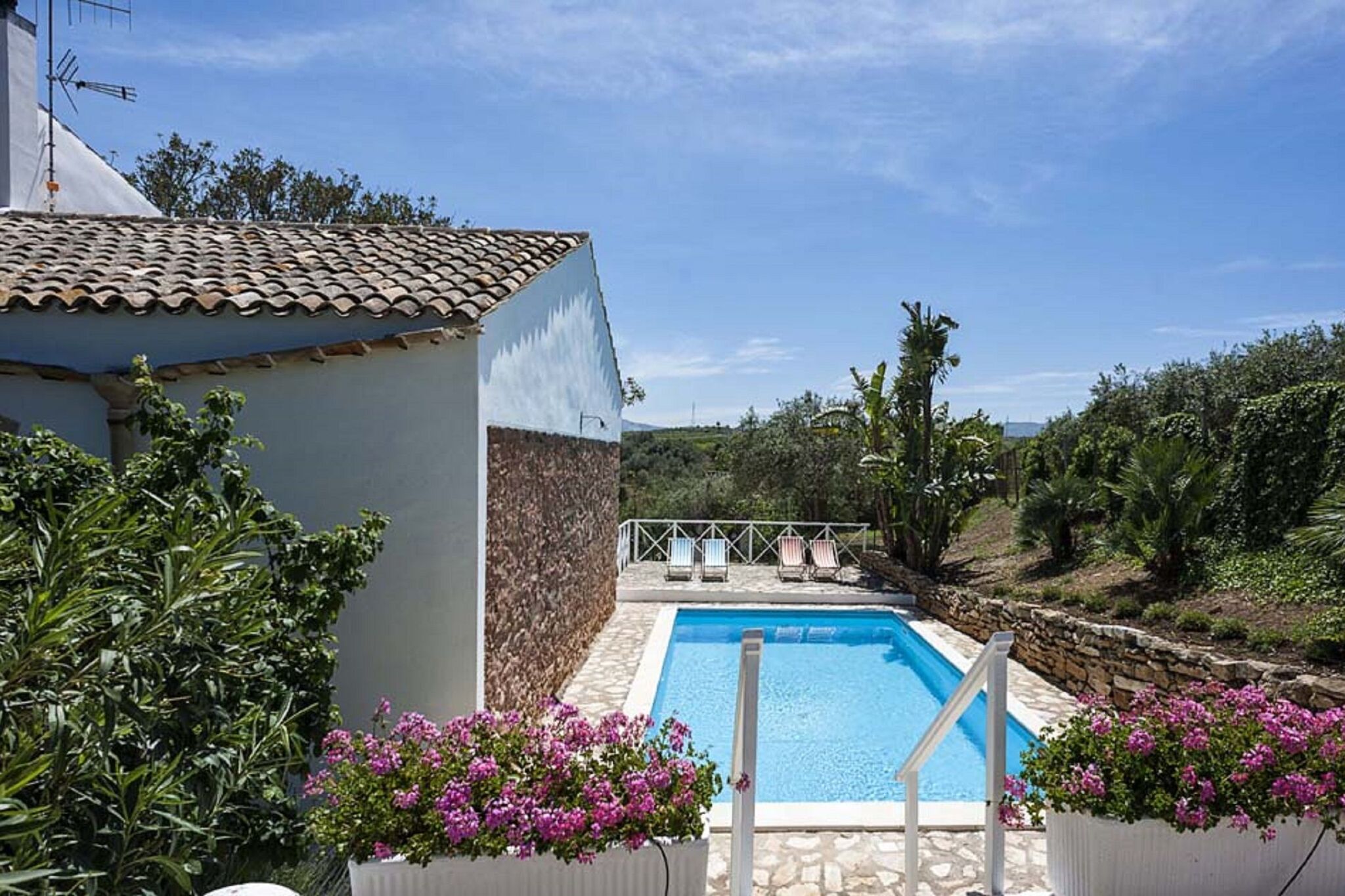 Maison de vacances accueillante à Marsala avec piscine privée
