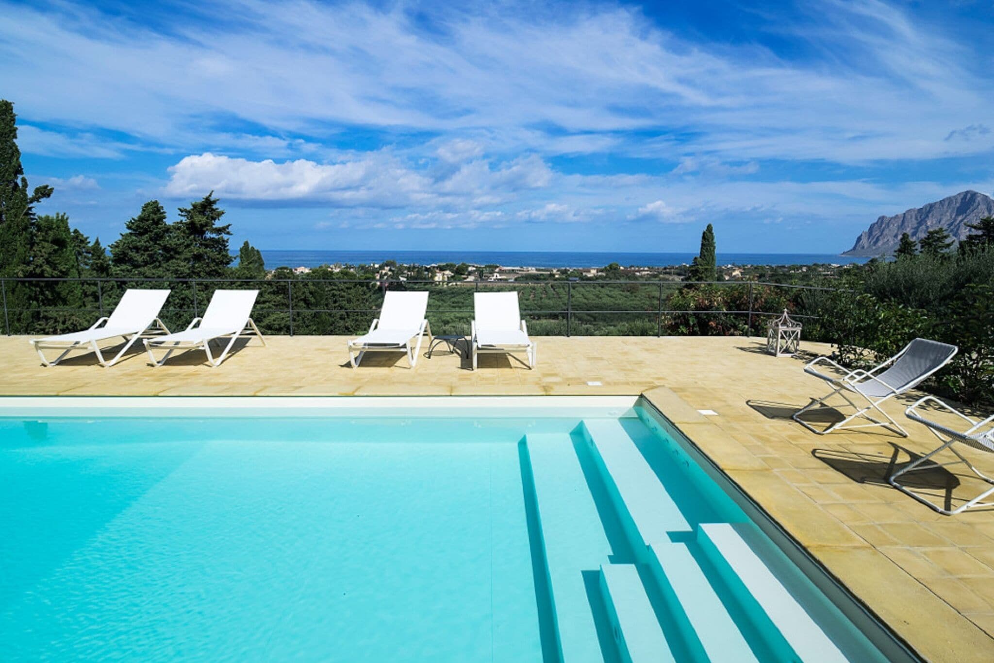Schitterende villa in Valderice met een zwembad