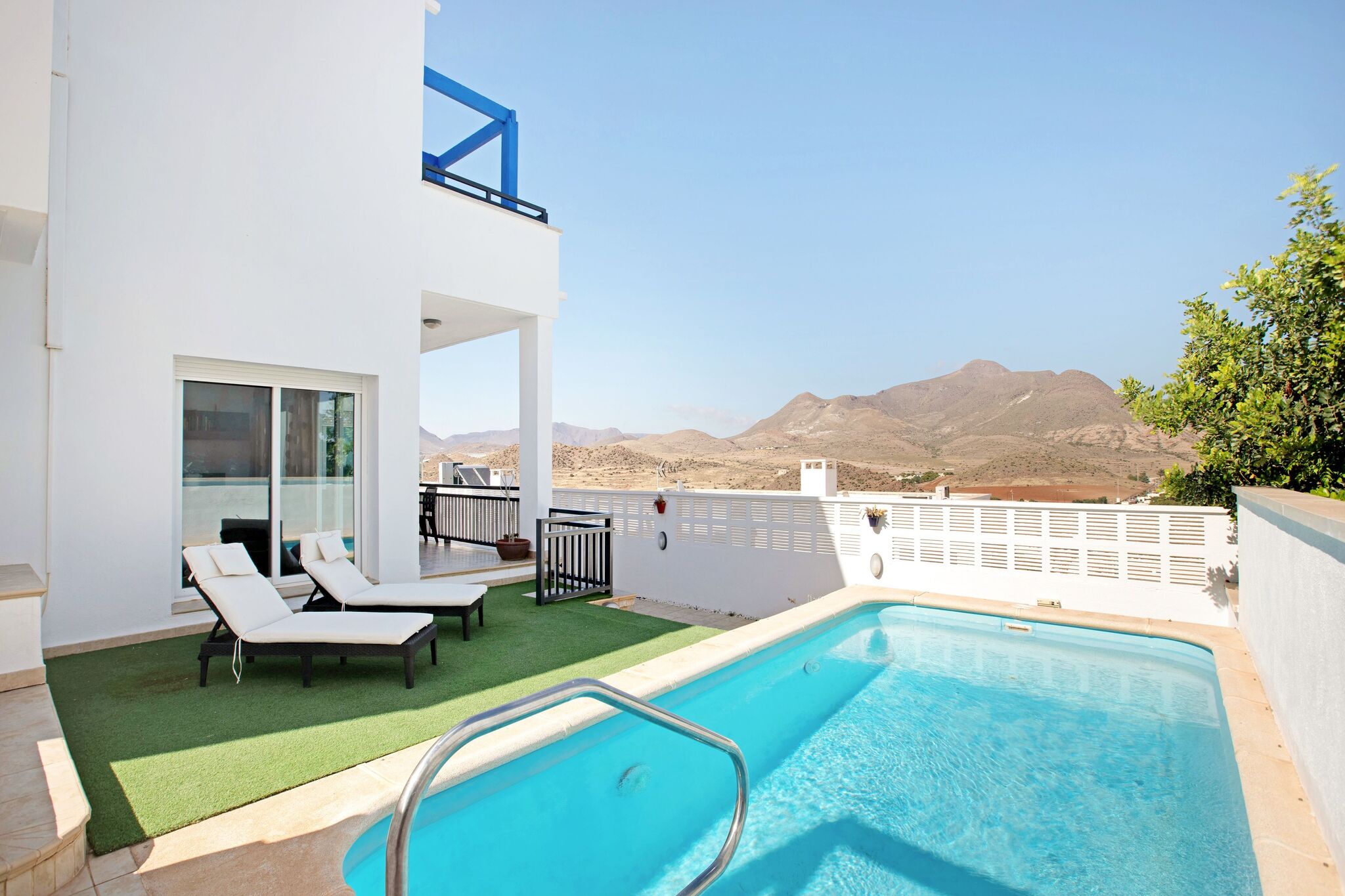 Maison de vacances lumineuse à Nijar avec piscine privée