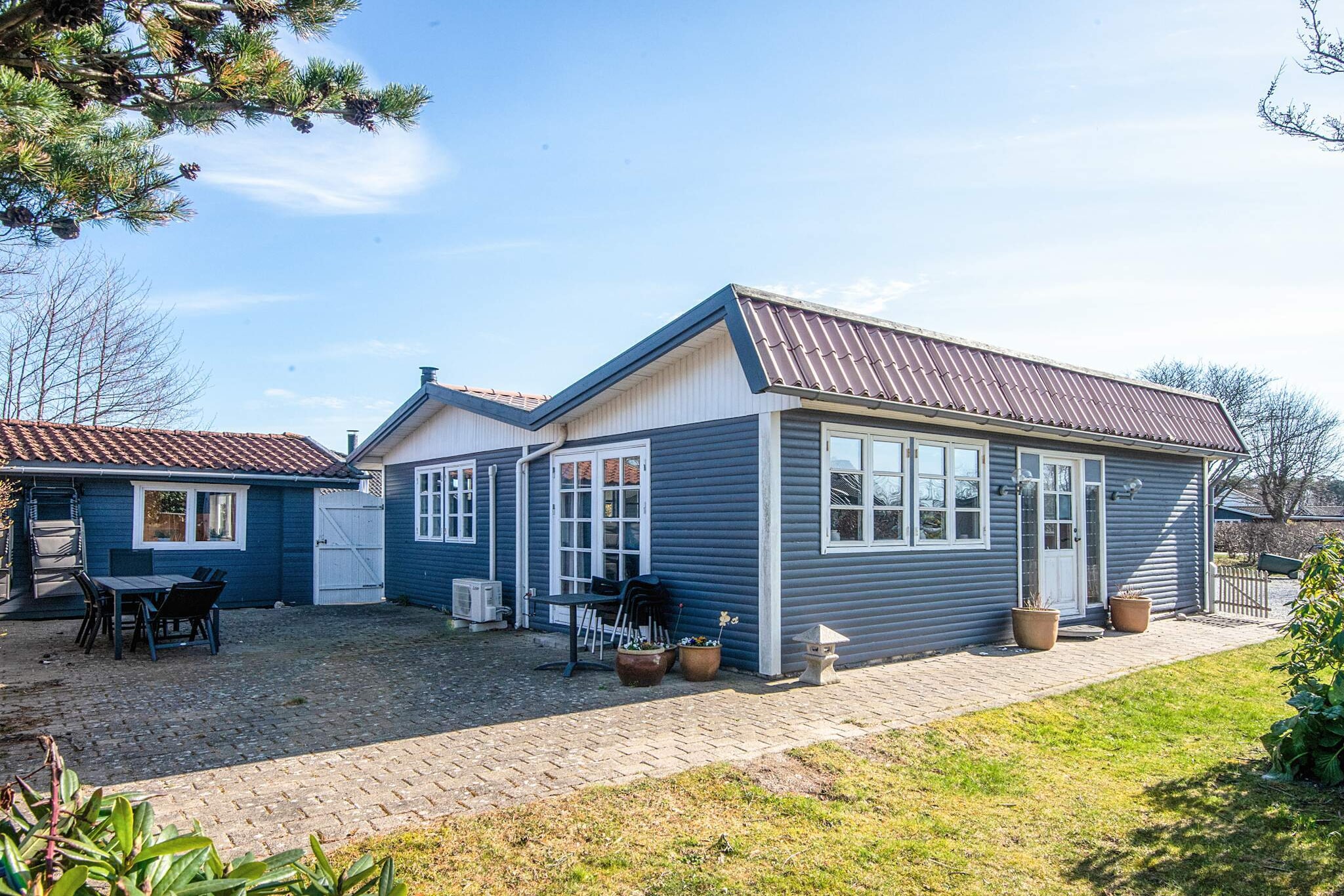 Strandhuisje met aanbouw