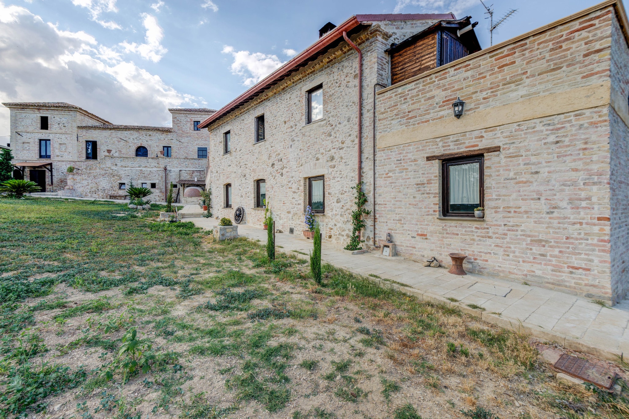 Casa Coloniale in Castello-Exterior summer