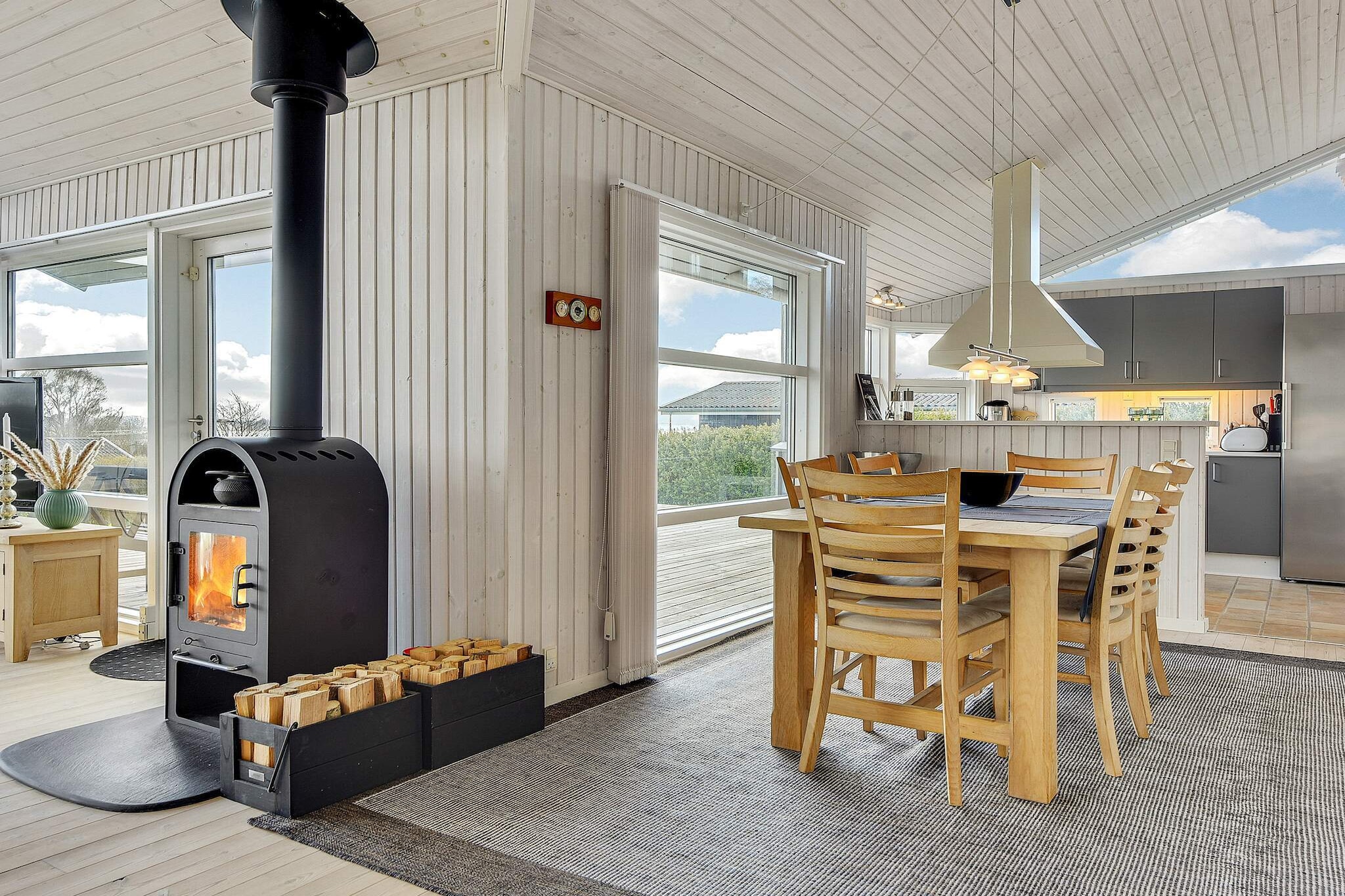 Ruim vakantiehuis met uitzicht op de fjord - Binnen