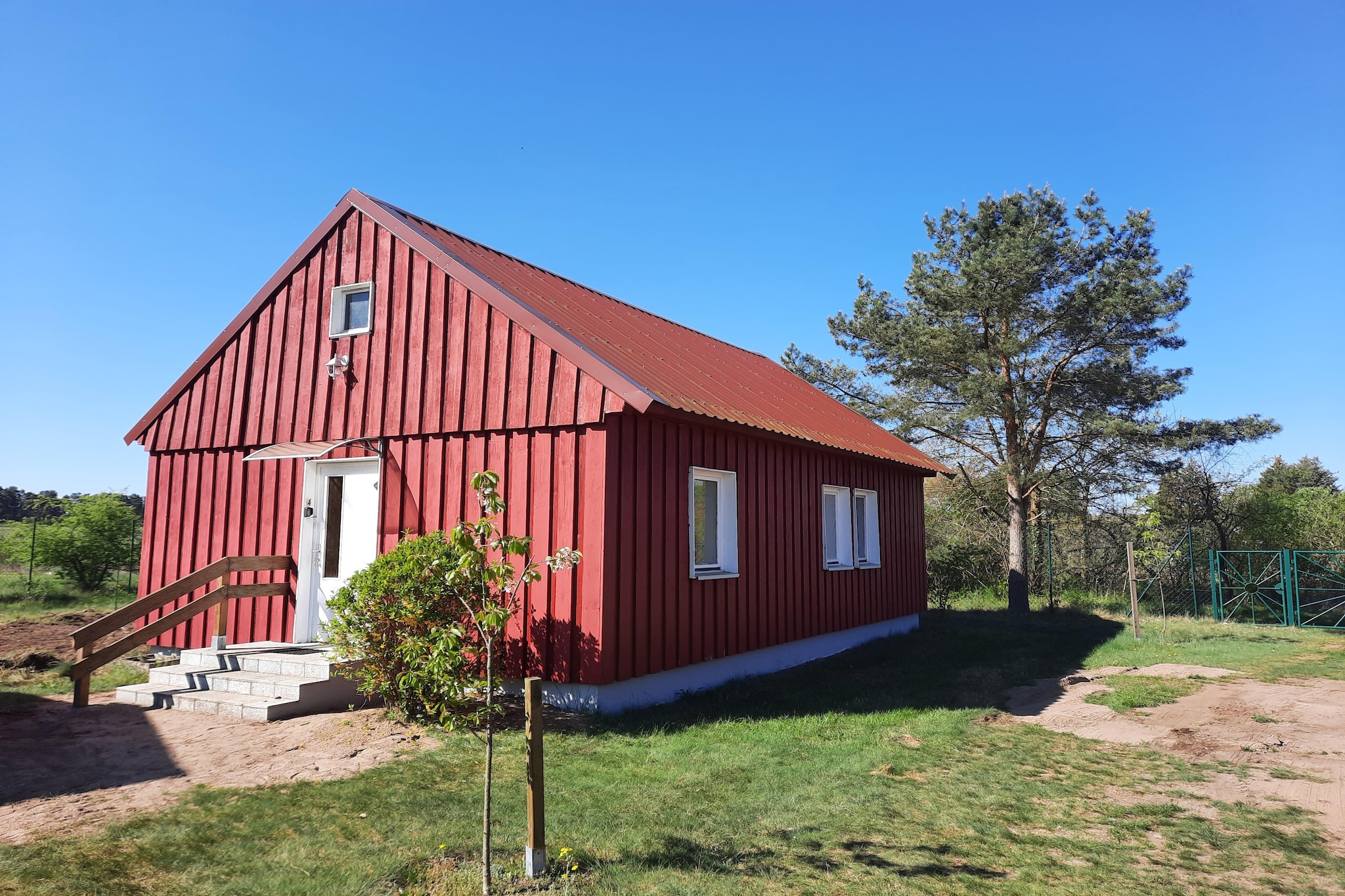 Bungalow 4 Rheinsberg-Buitenkant zomer