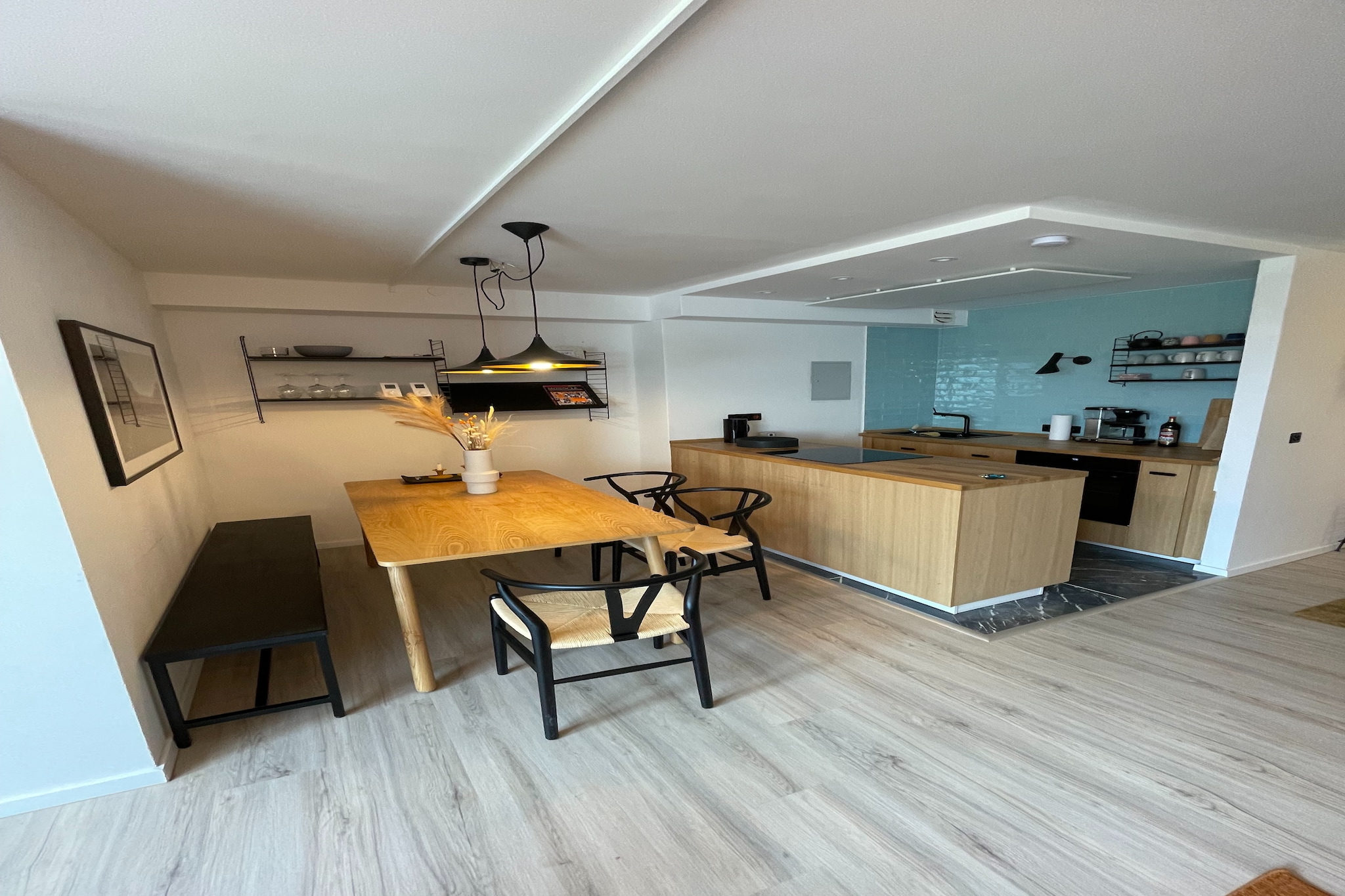 The accommodation is close to the ski area and a few minutes' walk from the Erlebnisberg Kappe with the bob track, the bike park, the summer toboggan run and the climbing forest. The center of Winterberg is equipped with many shops, boutiques, restaurants, cafes and supermarkets and can be reached within a few minutes' walk. There is a wide range of leisure activities in the immediate vicinity of Winterberg.
Important!
At this accommodation you can use the (shared) swimming pool or there is a swimming pool nearby. Due to energy saving measures in Germany, the swimming pools are unfortunately not heated until further notice. Existing saunas will continue to function as usual. We apologize for any inconvenience.