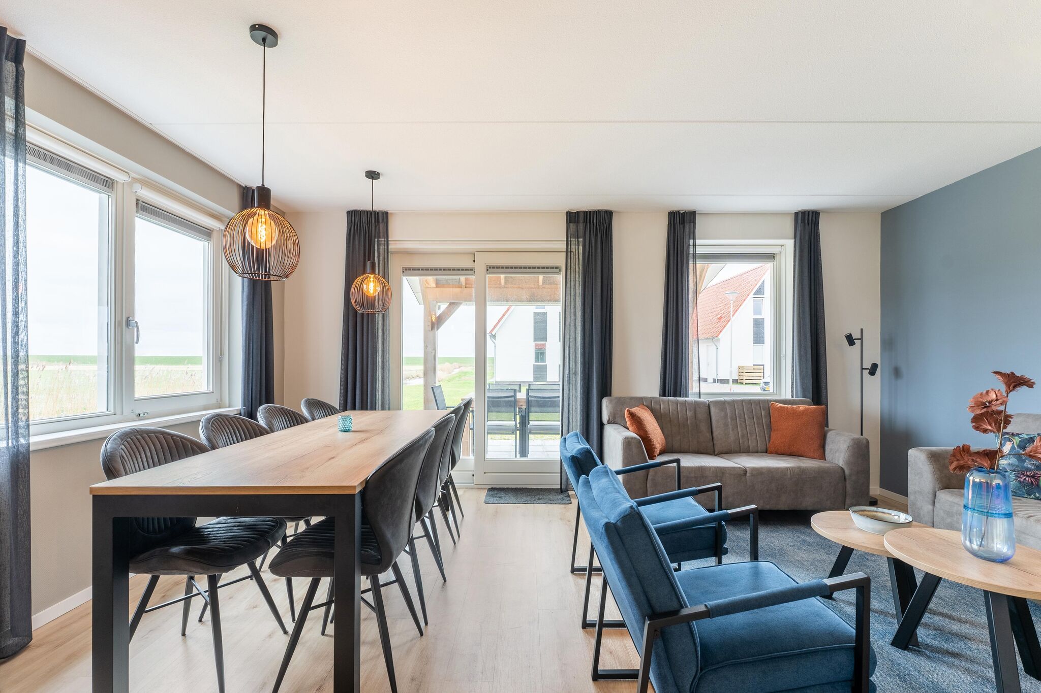 Luxury villa on the Eastern Scheldt with sauna and stunning views.