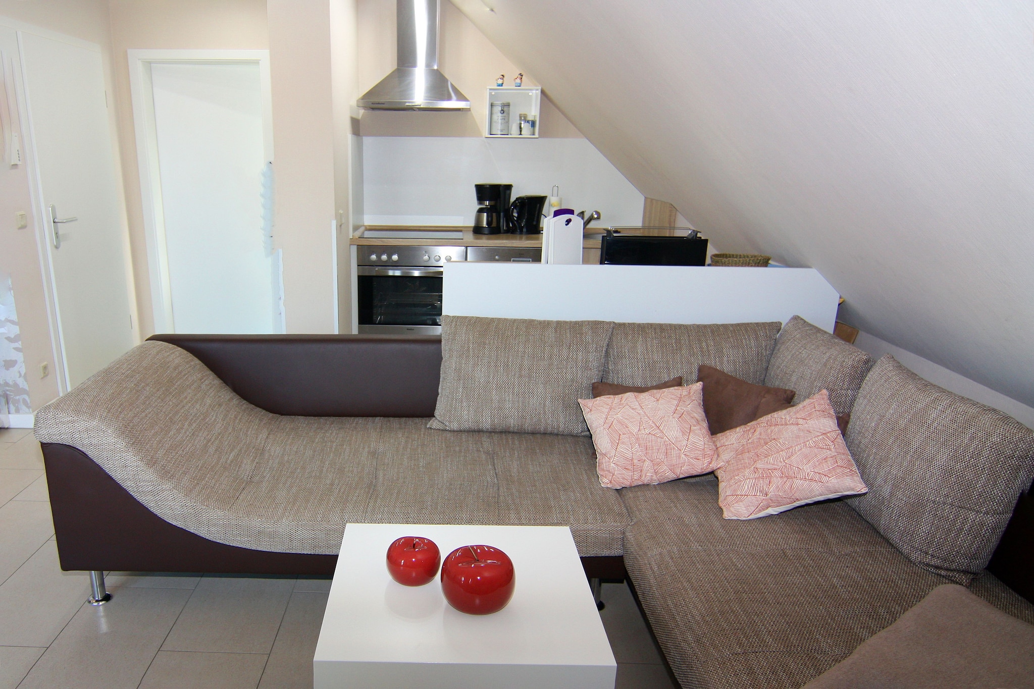 On the 1st floor: (Kitchen(electric kettle, toaster, cooker(4 ring stoves, ceramic), coffee machine, oven, dishwasher, fridge), Living/diningroom(TV(satellite), dining table, radio), bedroom(single bed, double bed), bathroom(shower, washbasin, toilet, washing machine), balcony, heating)\n\ngrill, parking, high chair, baby crib(free), Towels/Sheets (extra fee)