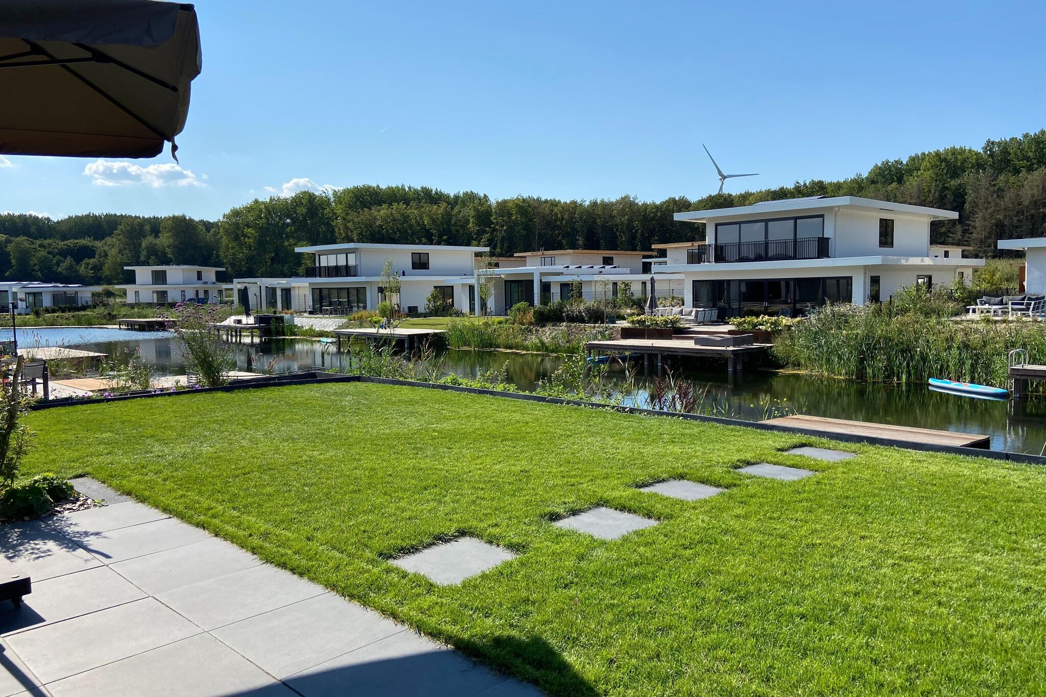 Modern villa in Harderwold with garden