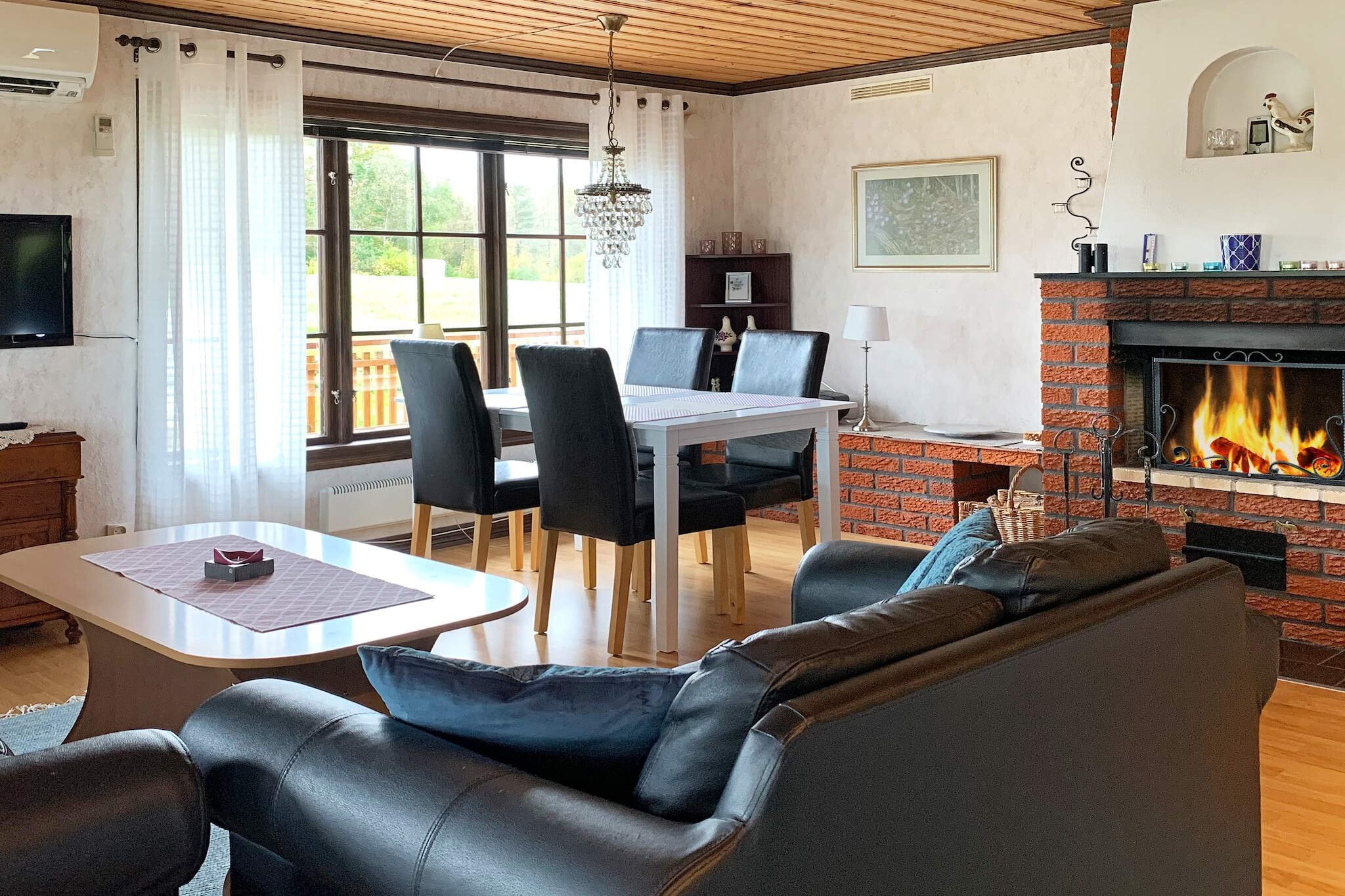 4 person holiday home in HOLSLJUNGA-By Traum - Indoor