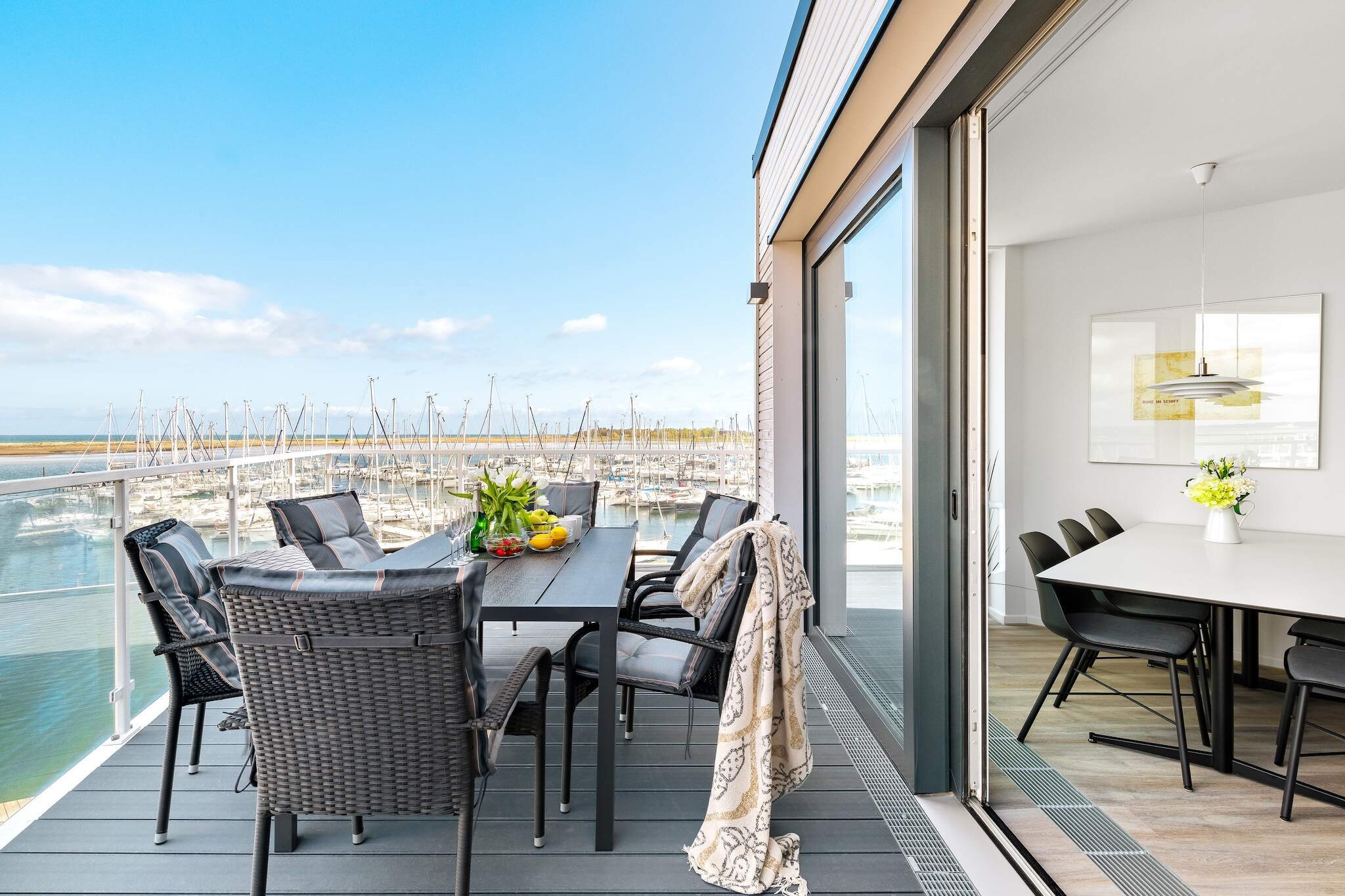 Moderne Ferienwohnung direkt am Meer
