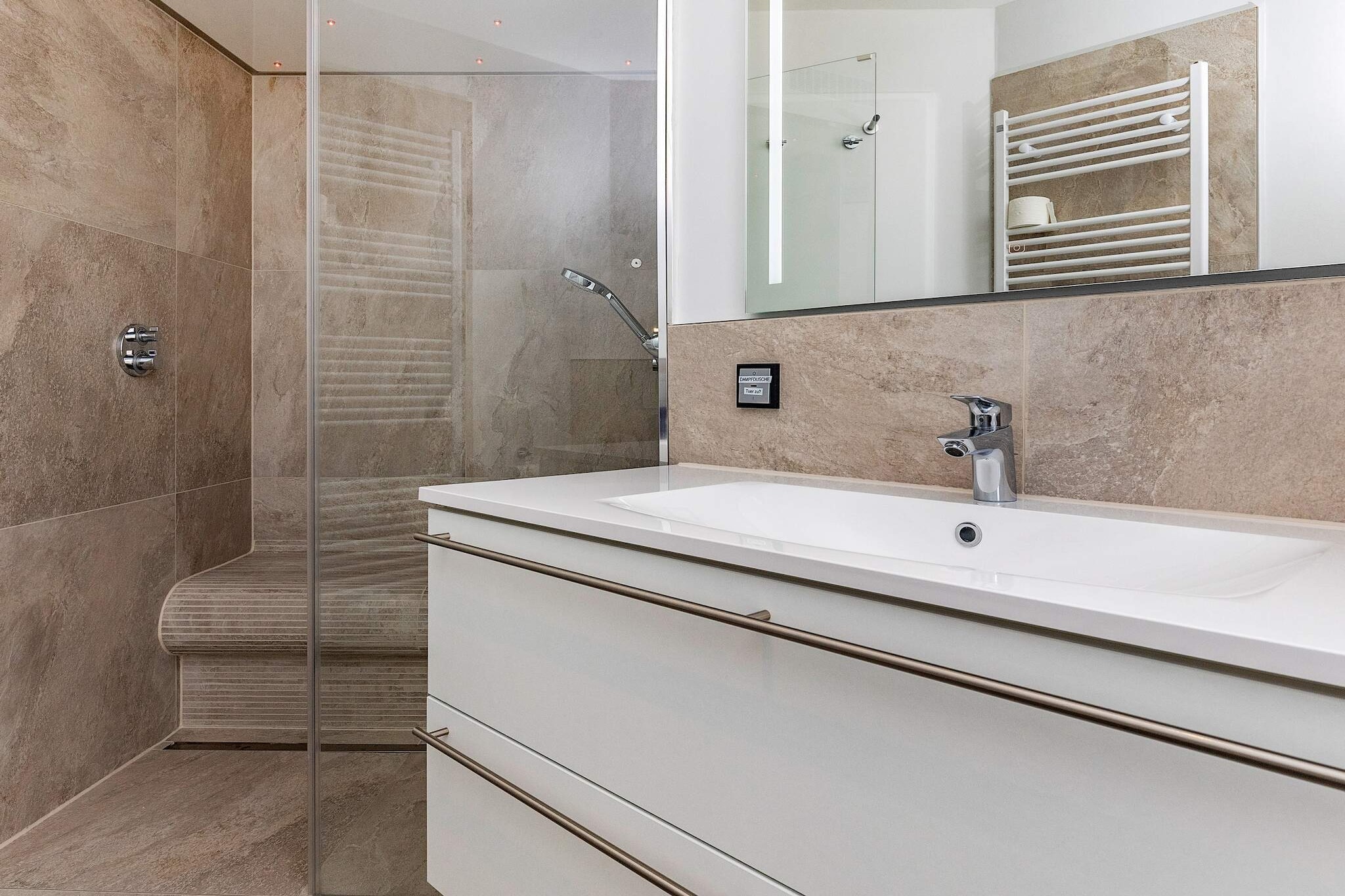 Hoogwaardig appartement in de eerste rij - Sauna