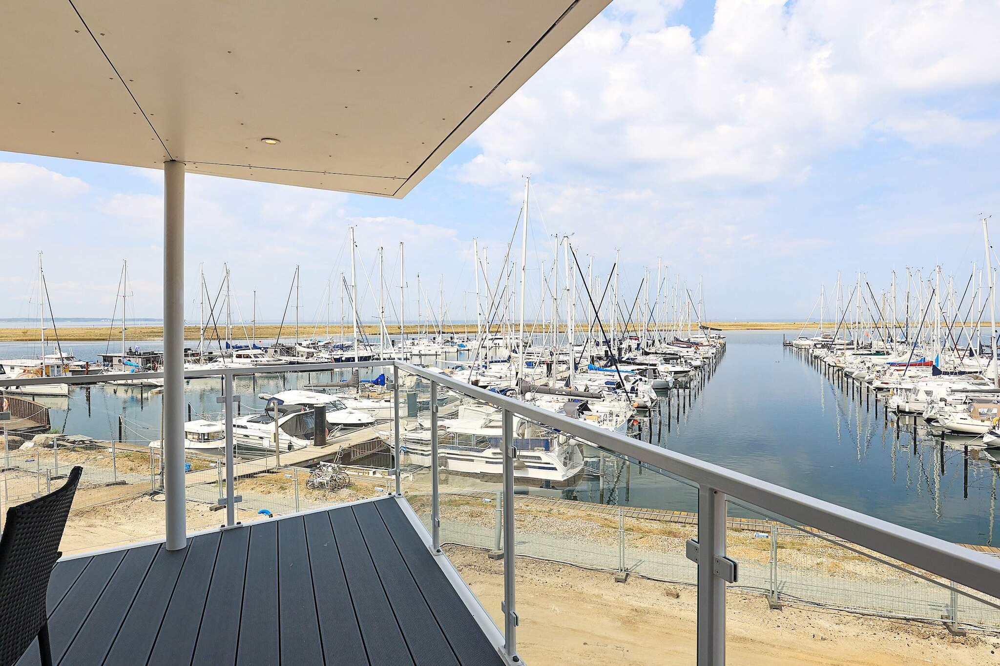Modern appartement direct aan de haven - Waterzicht