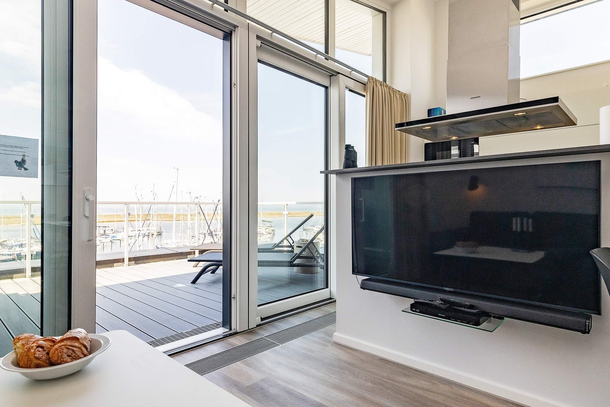 Modern penthouse met balkon - Binnen