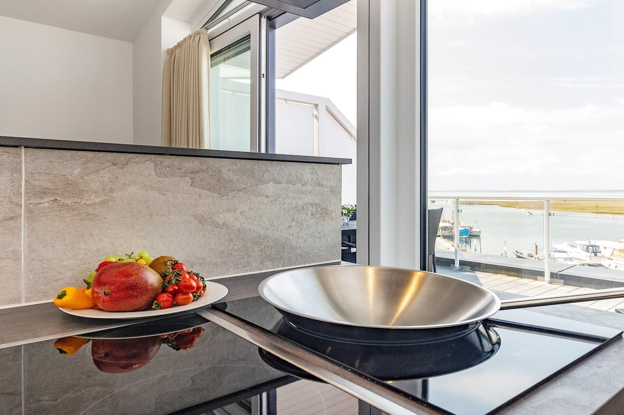 Modern penthouse met balkon - Binnen
