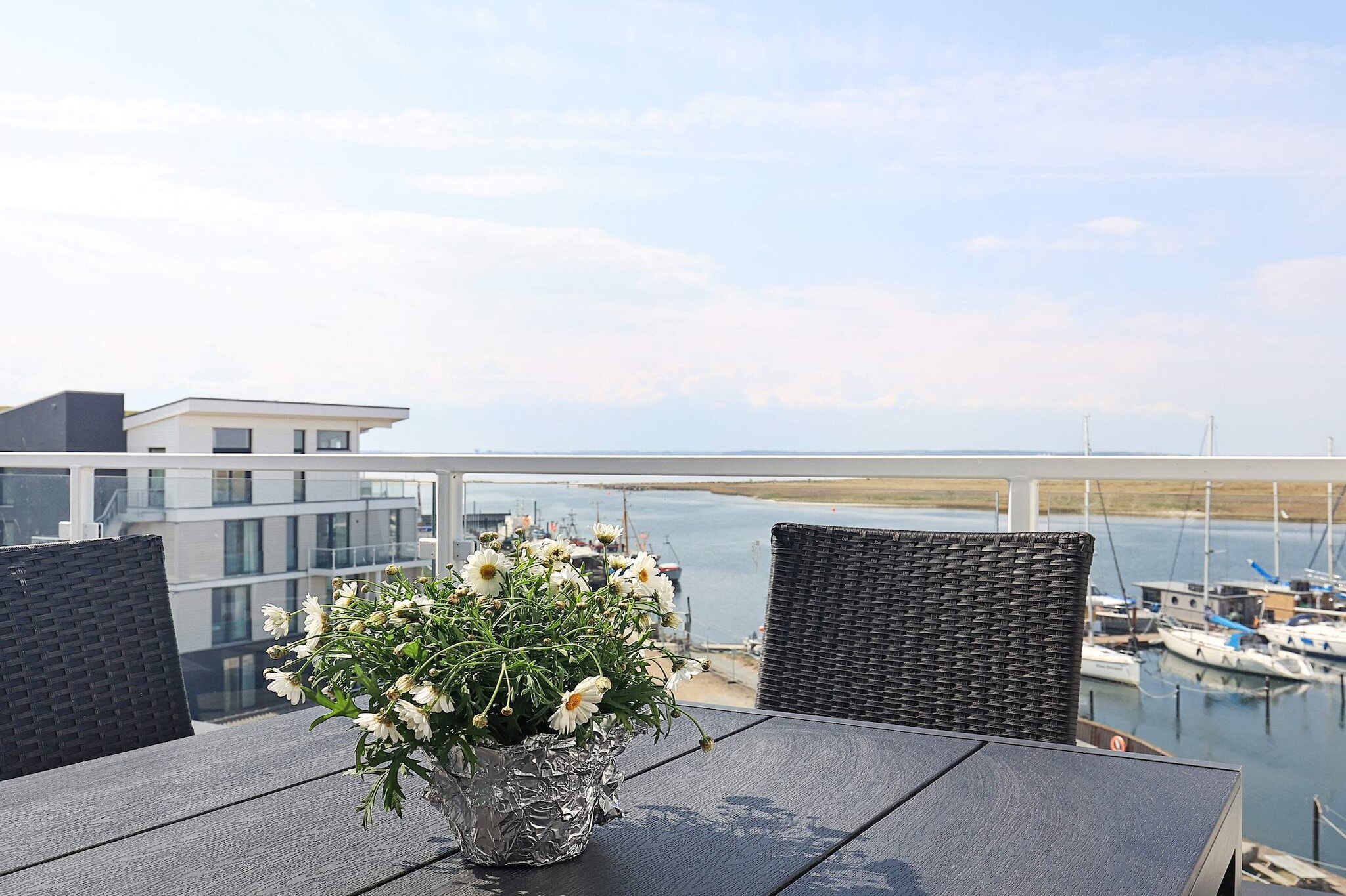Penthouse met panoramisch uitzicht op zee