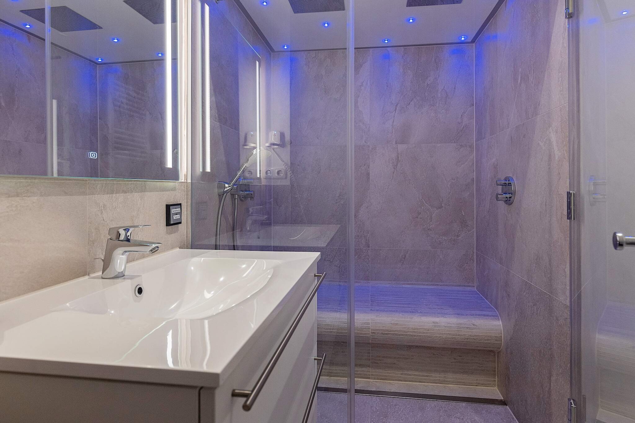 Penthouse met panoramisch uitzicht op zee - Binnen