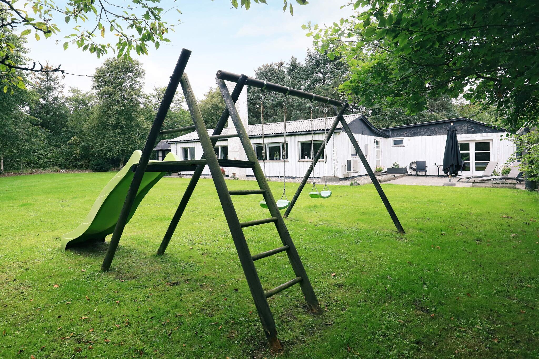 6 person holiday home in Blåvand