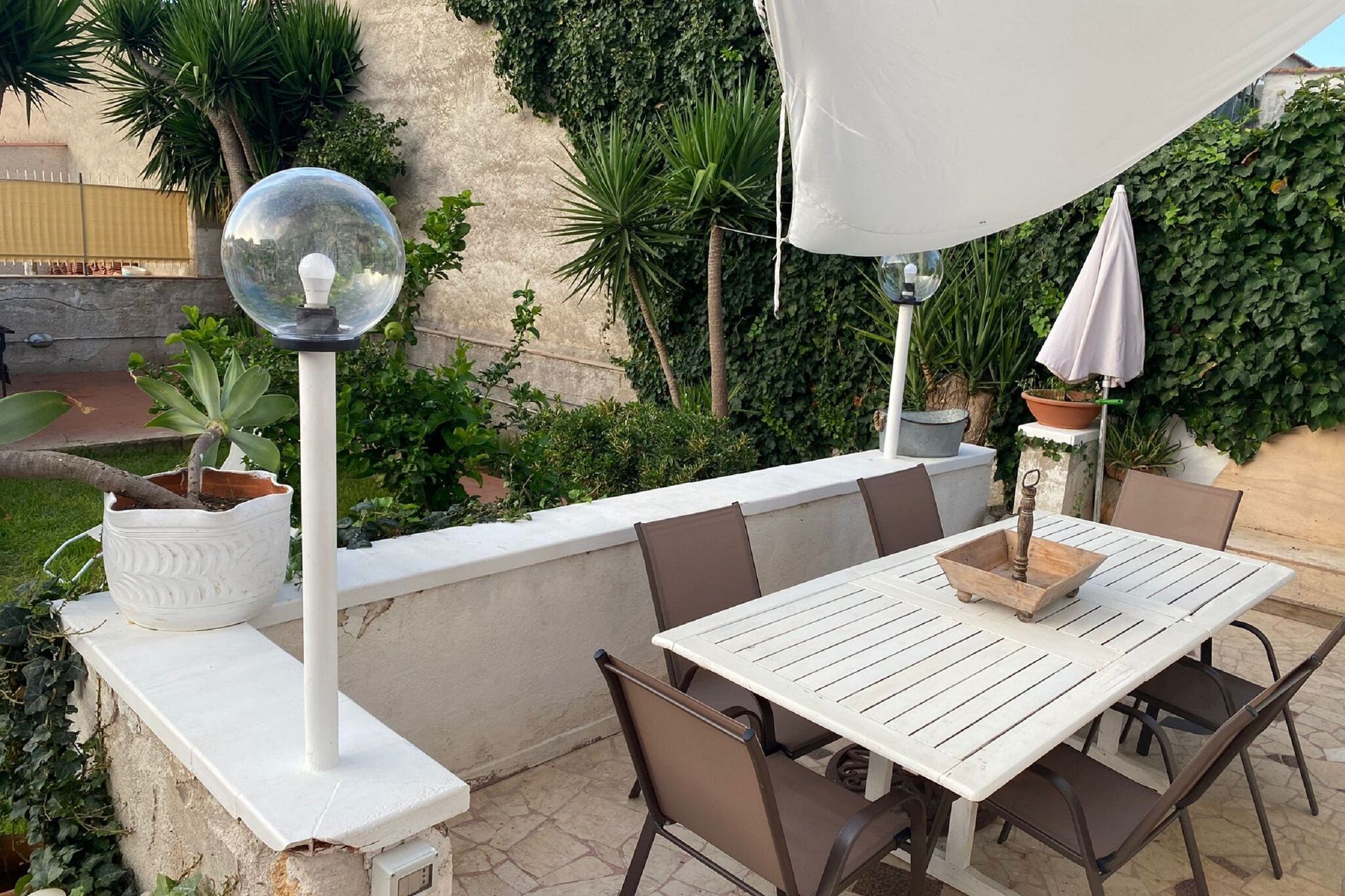 Maison de vacances spacieuse à Palerme avec jardin