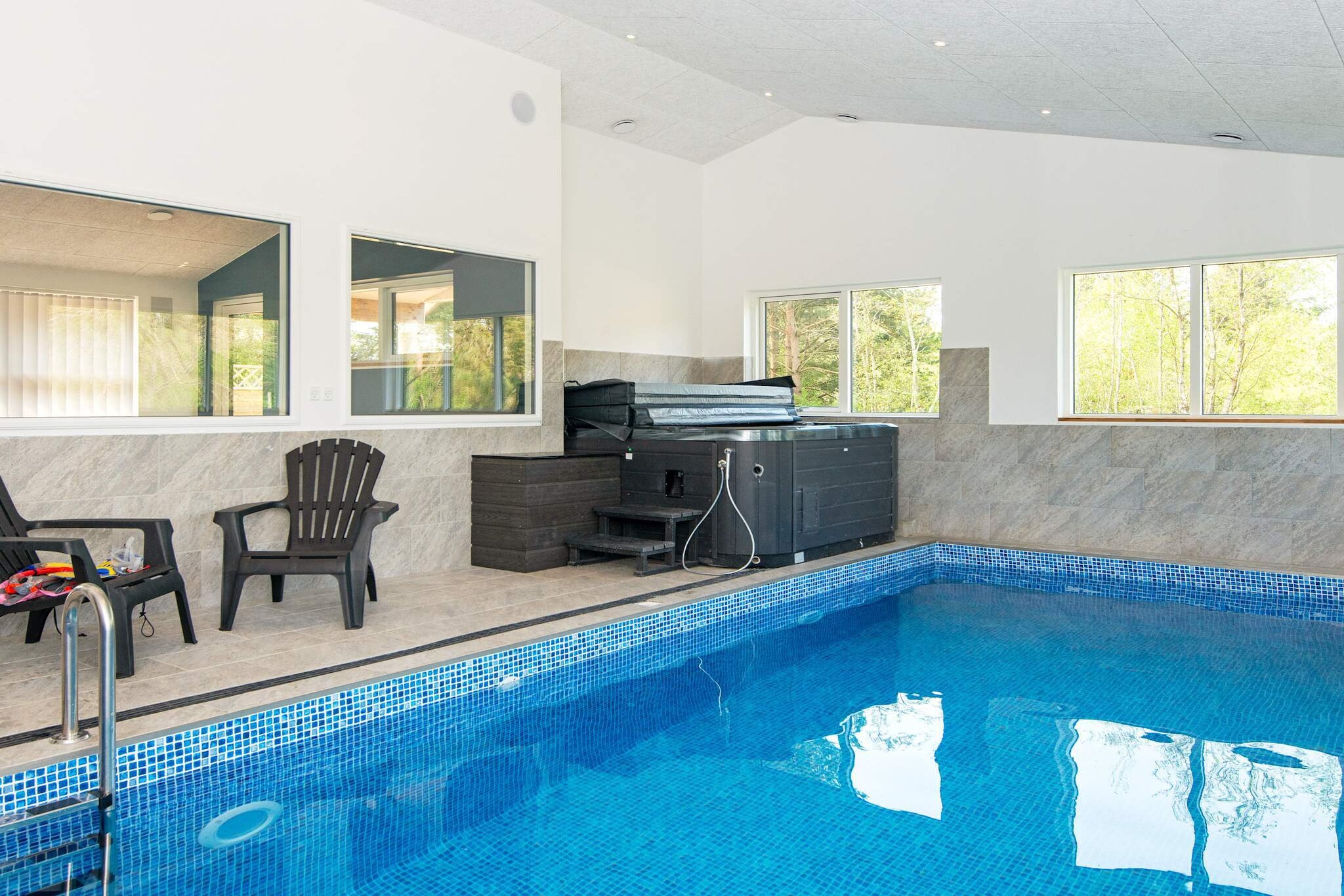 Luxuriöses Refugium mit Pool - Innenbereich