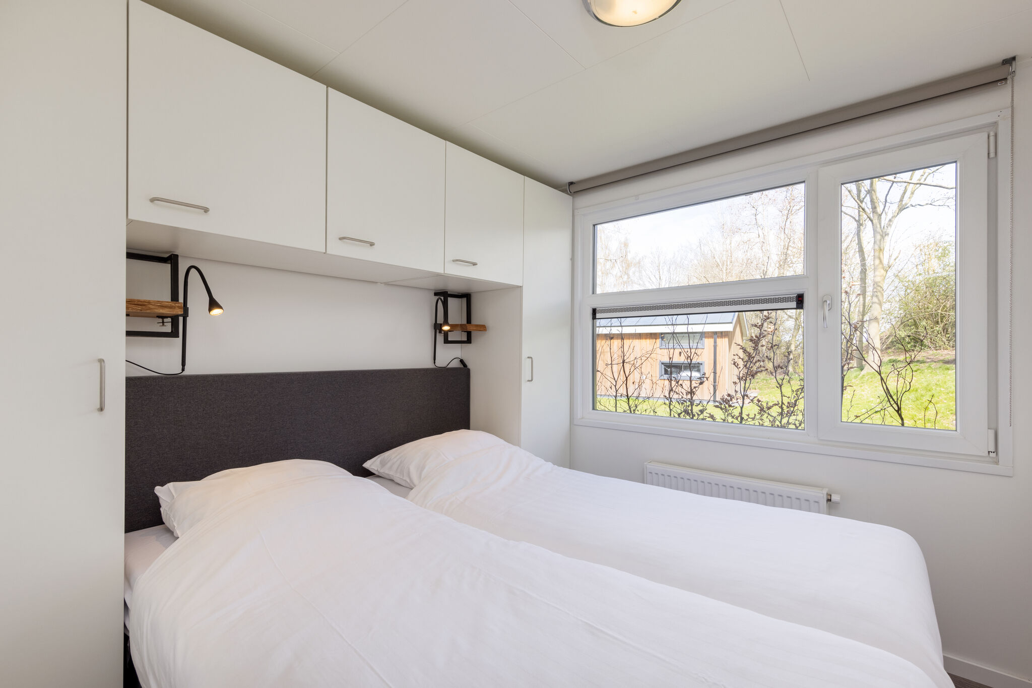Moderne lodge met airconditioning, in groen Twente