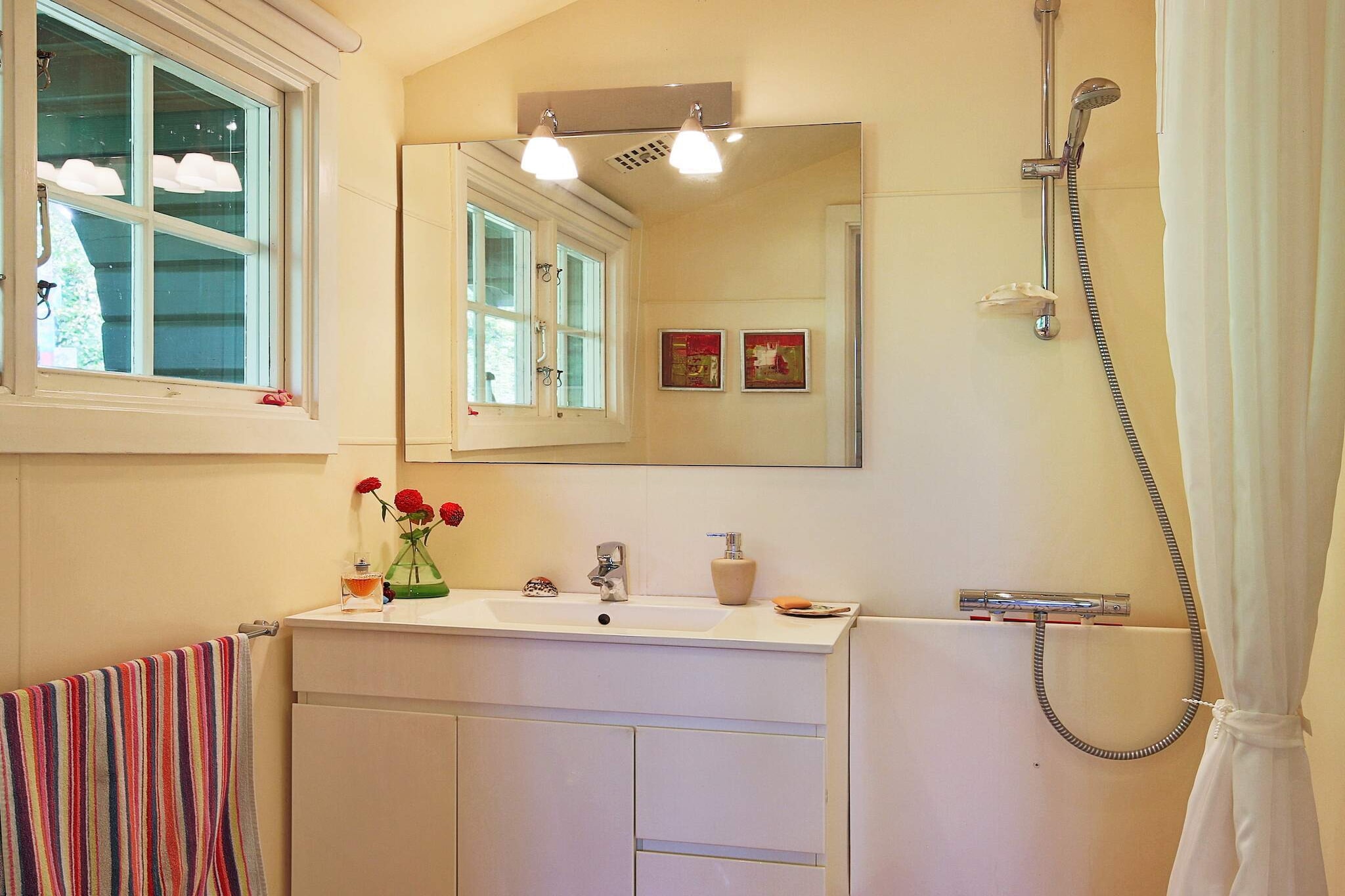 5 person holiday home in Græsted - Indoor