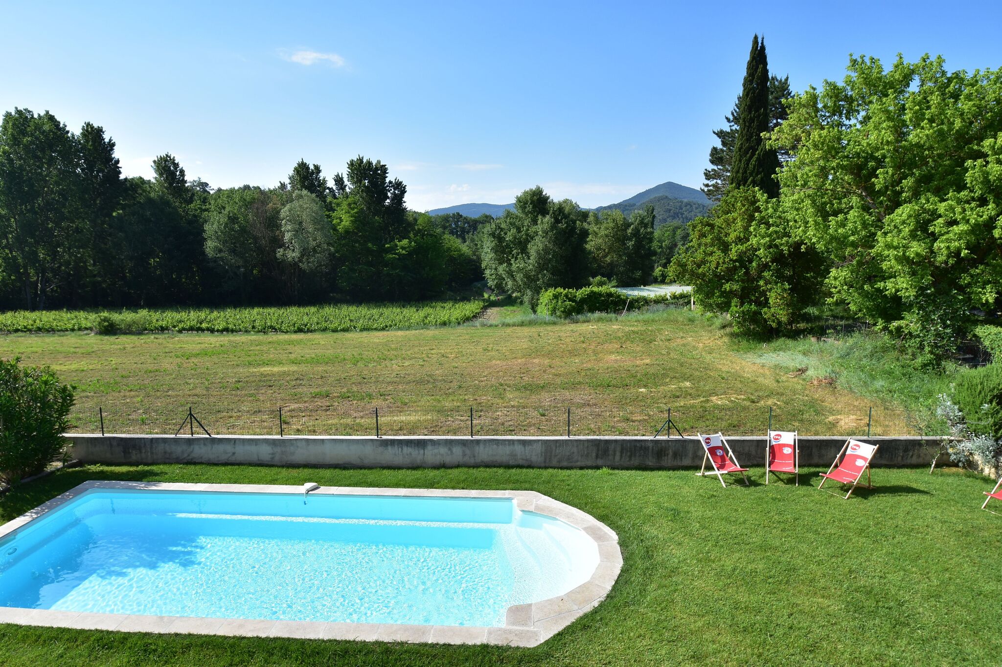 Villa at Vaison-la-Romaine with Private Swimming Pool