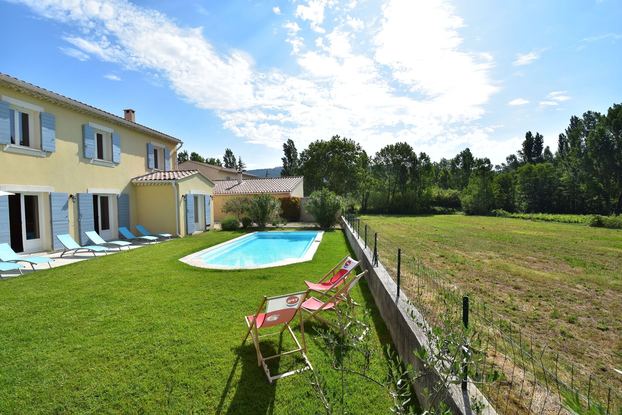 Villa at Vaison-la-Romaine with Private Swimming Pool