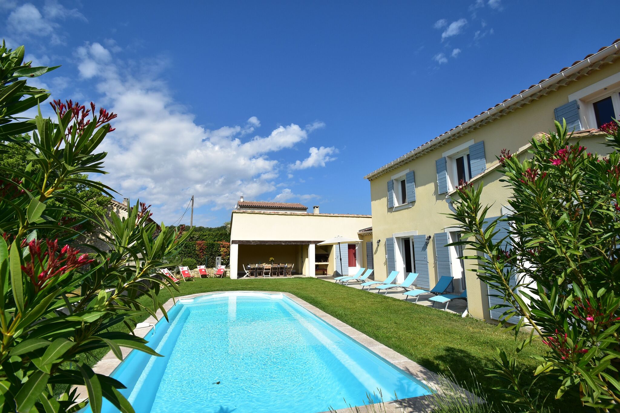 Spacieuse villa avec piscine privée à Vaison-la-Romaine