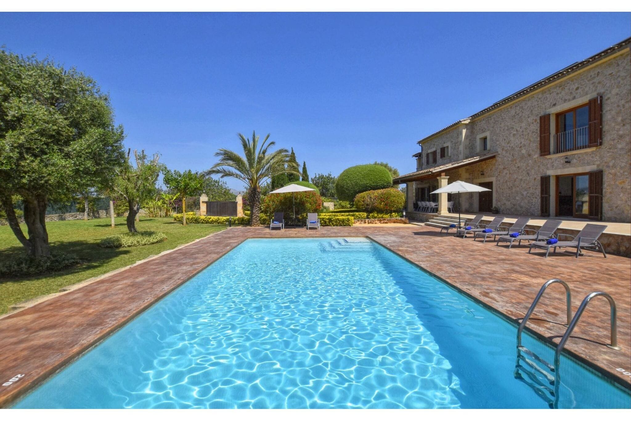 Maison de campagne de luxe avec piscine près de la ville d'Alcudia et de la plage