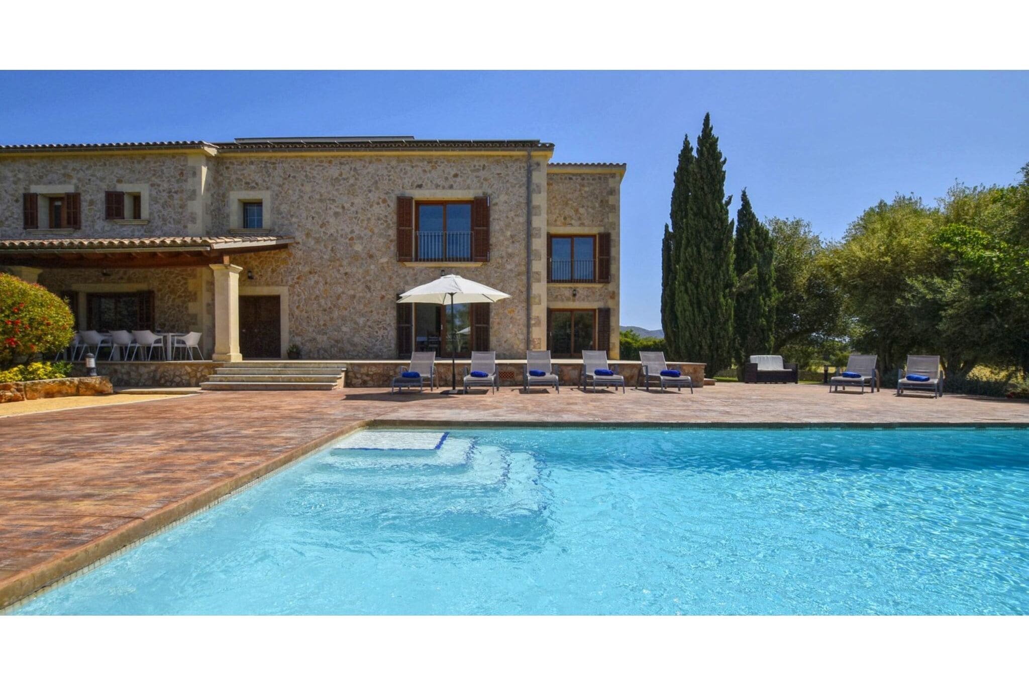 Maison de campagne de luxe avec piscine près de la ville d'Alcudia et de la plage