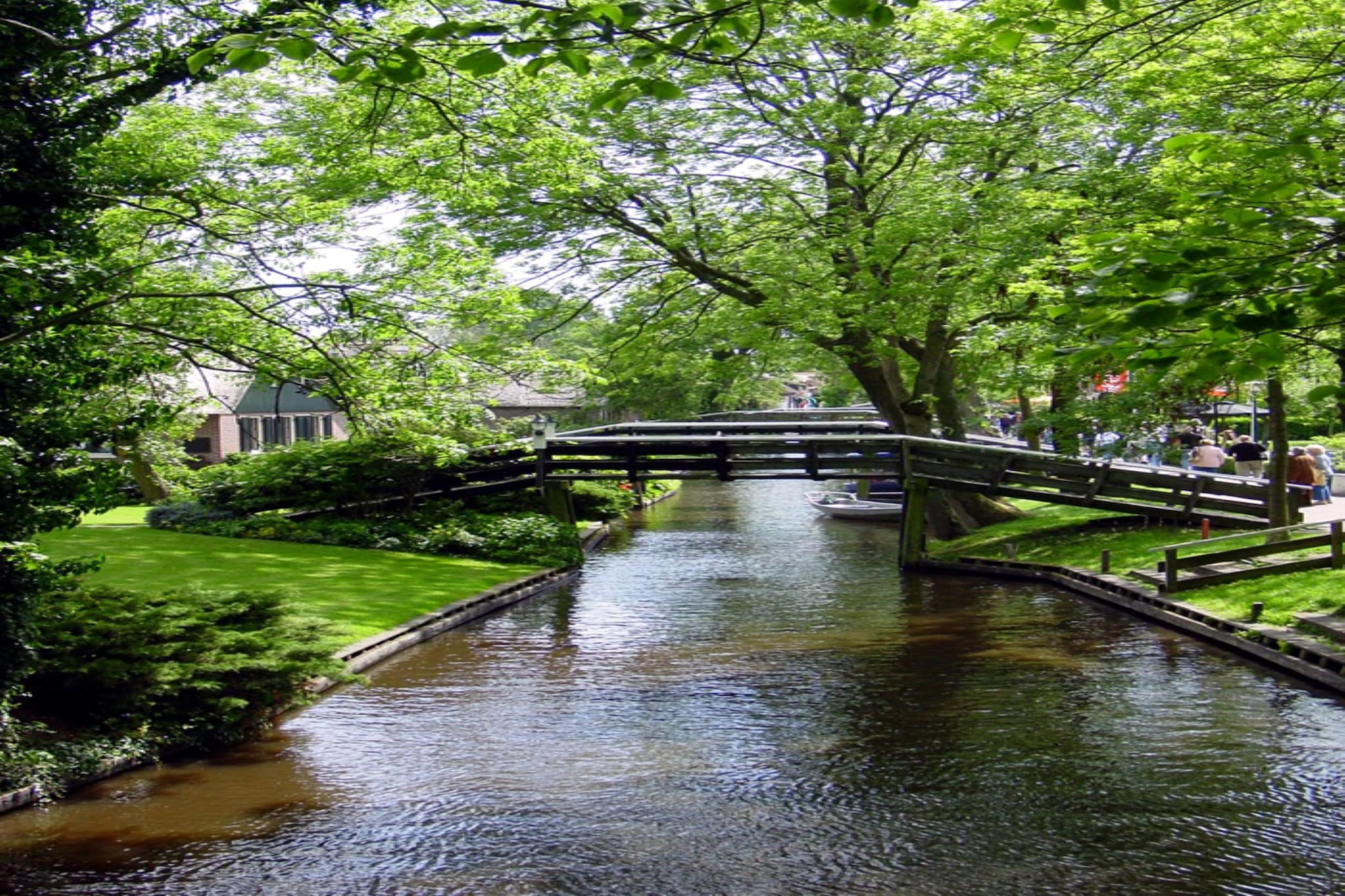 Logies Paal 4 Giethoorn – 3 persoons-Gebieden zomer 5km