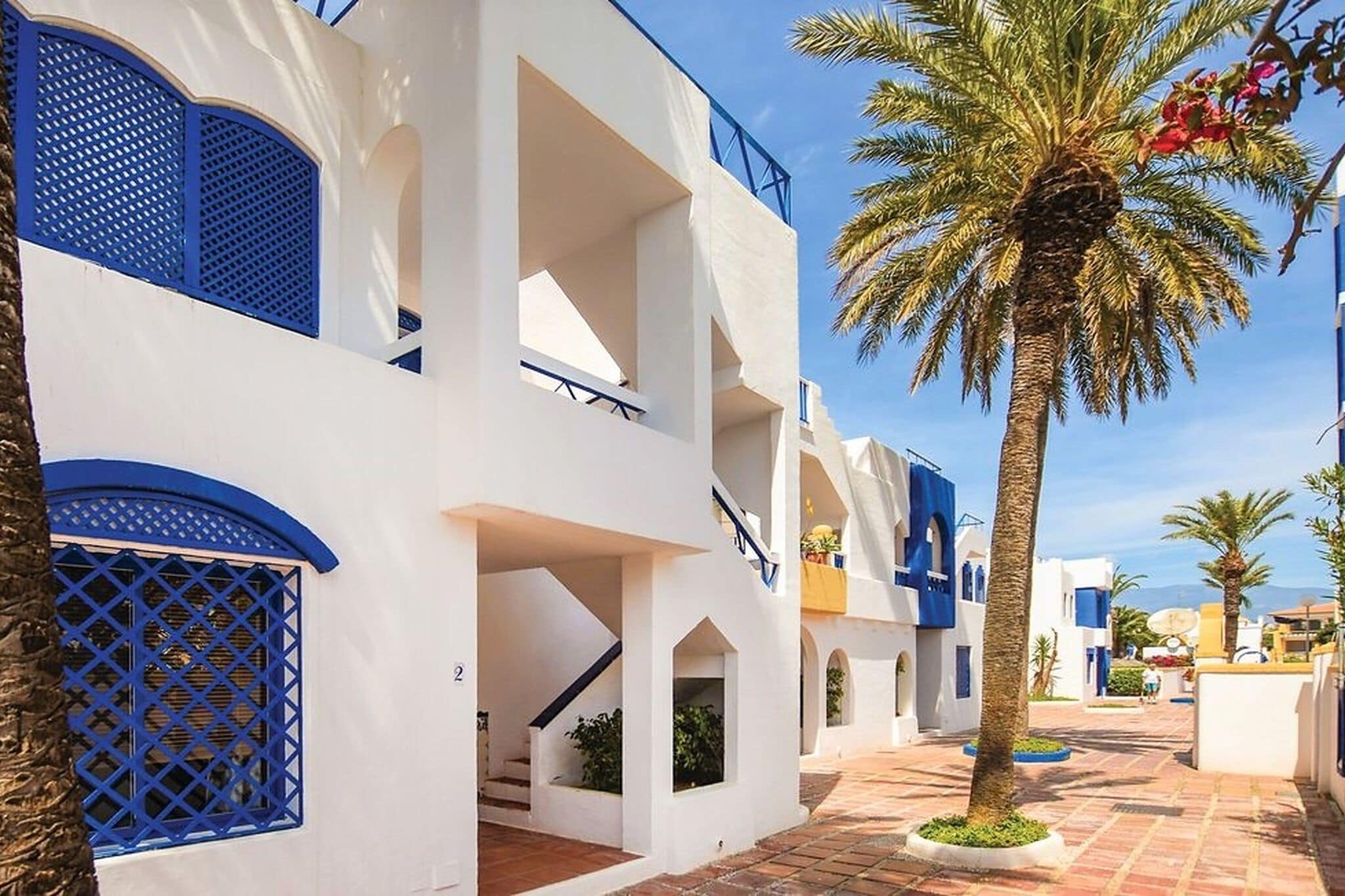Wunderschönes Ferienhaus in Roquetas de Mar mit Dachterrasse