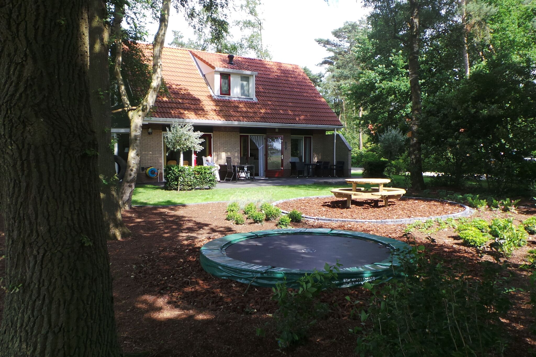 Belle maison de vacances près de Lemelerberg
